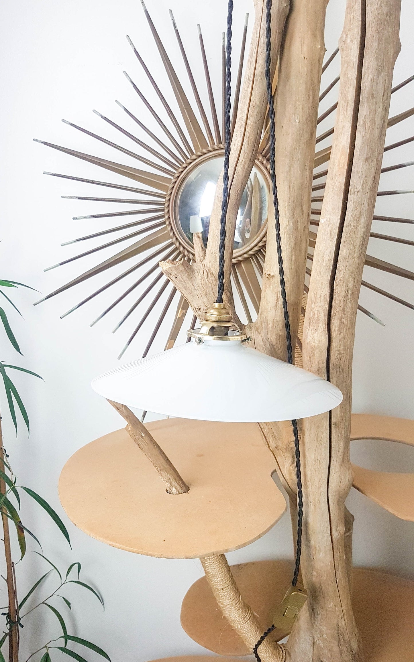 Suspension vintage abat jour opaline blanche, 1950
