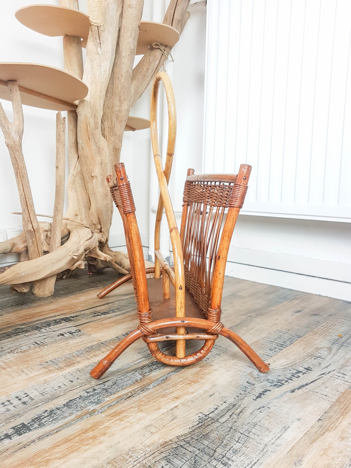 Porte revues en rotin vintage - violn.fr
