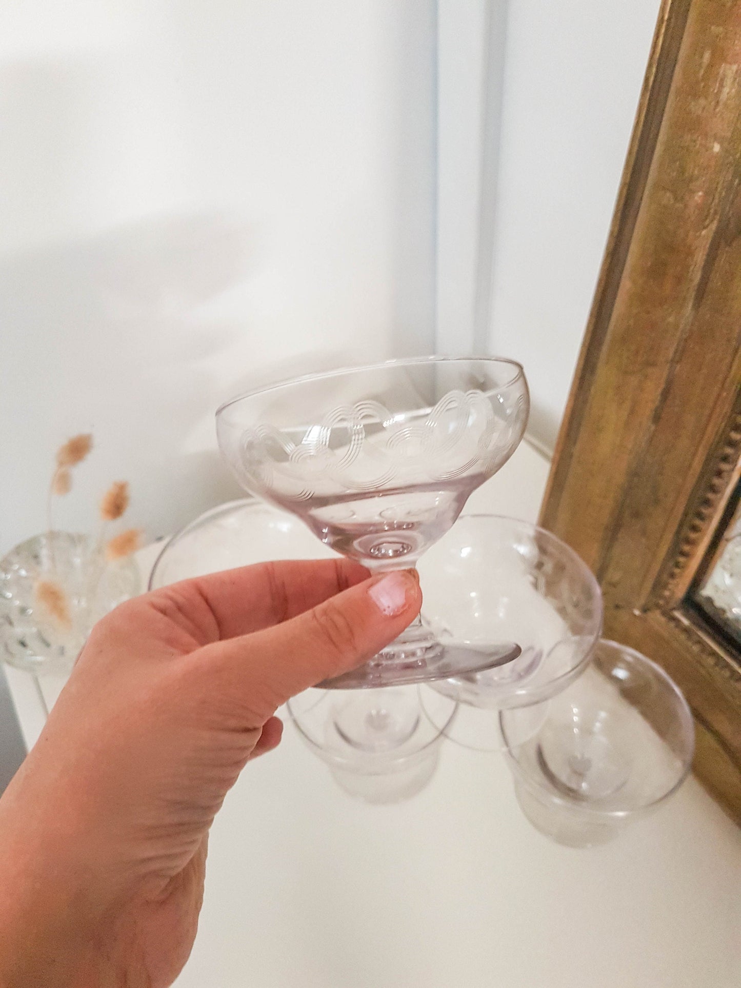 6 coupes à vin ou liqueur en cristal gravé vintage