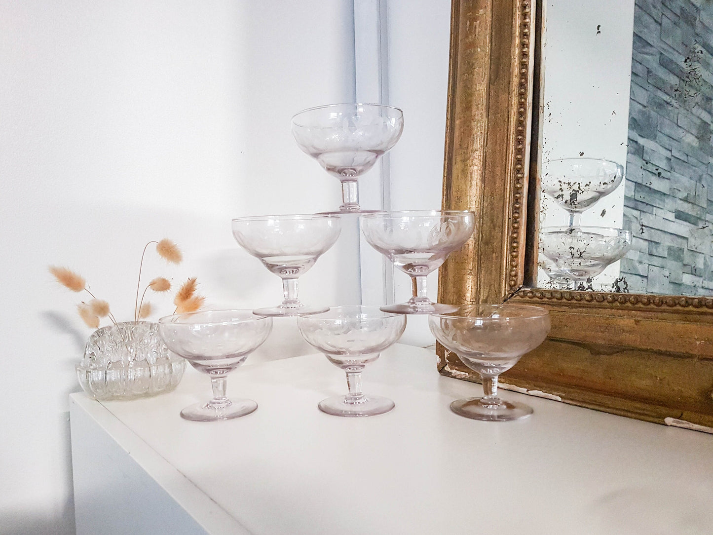 6 coupes à vin ou liqueur en cristal gravé vintage