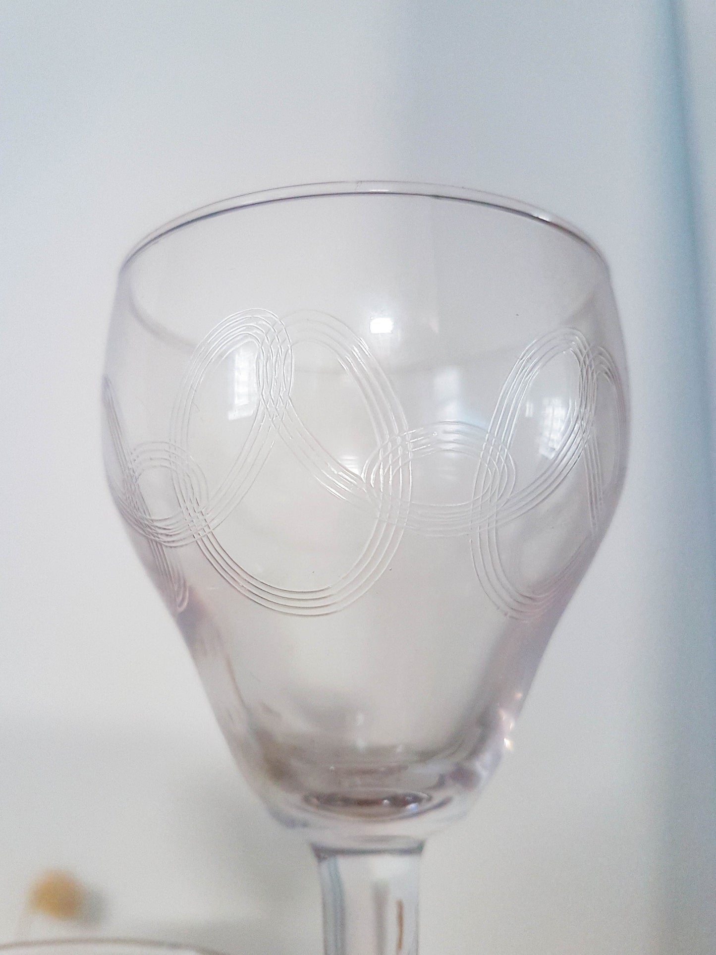 6 Verres à porto ou liqueur en cristal gravé vintage