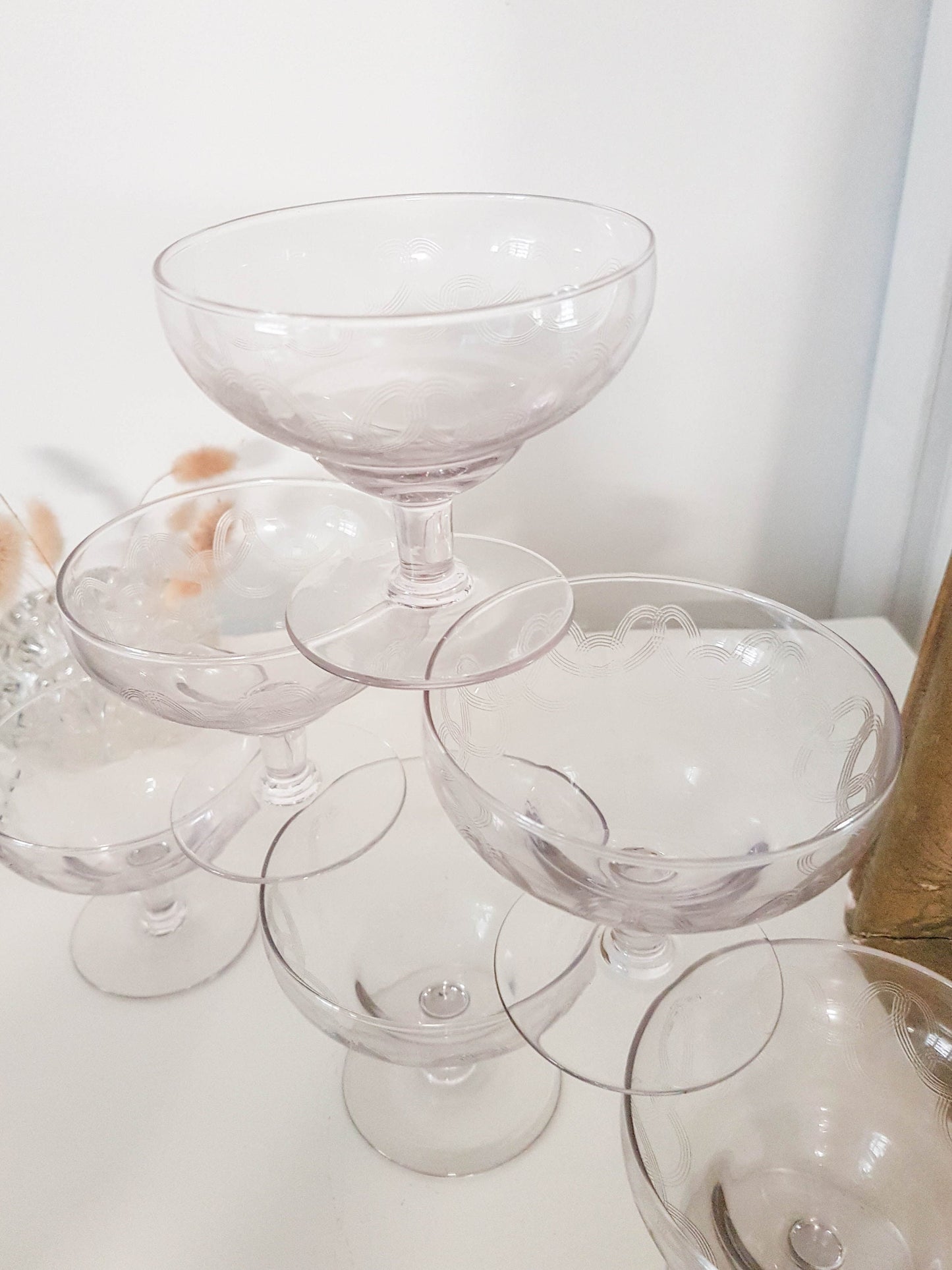 6 coupes à vin ou liqueur en cristal gravé vintage