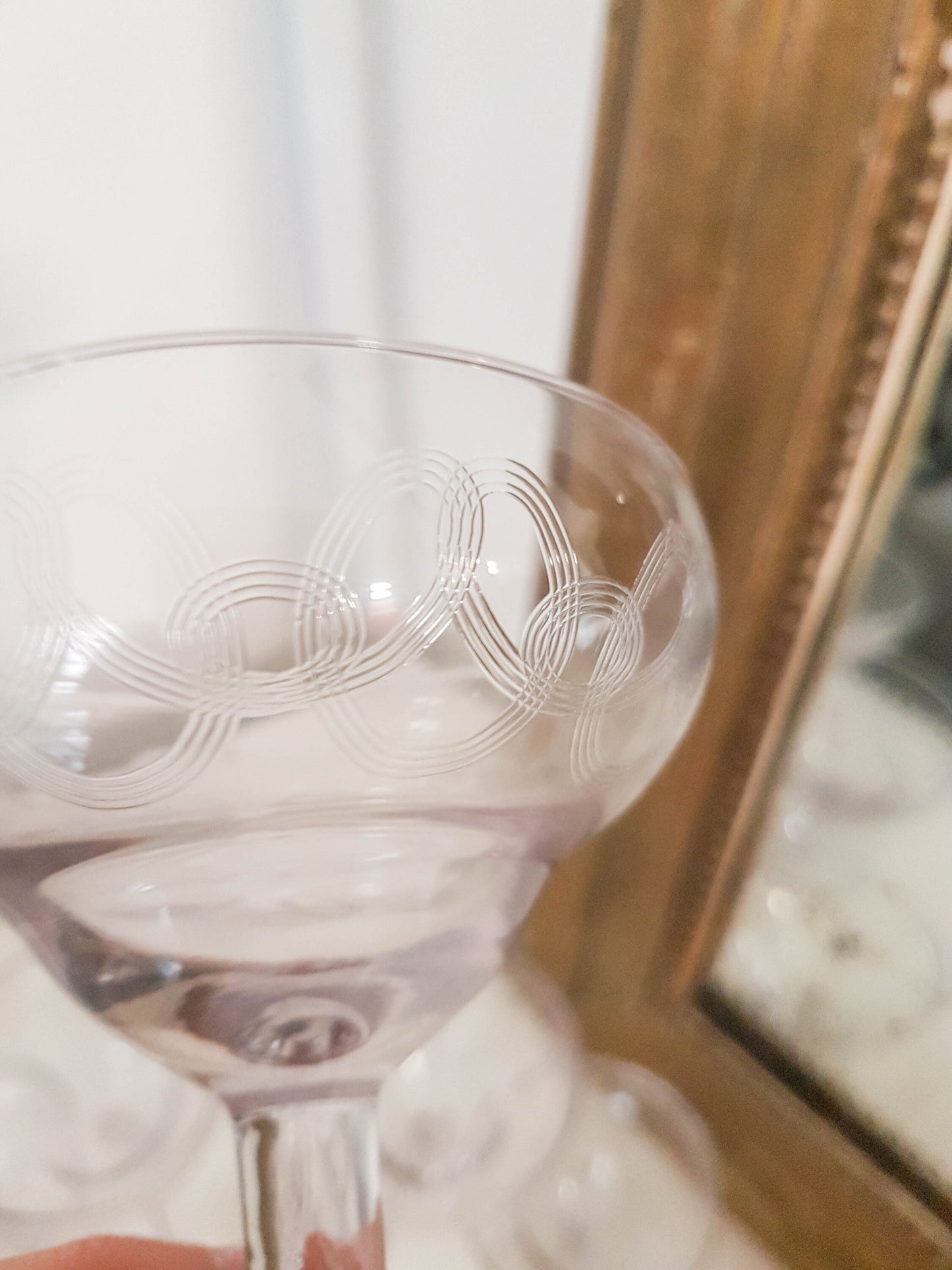 6 coupes à vin ou liqueur en cristal gravé vintage