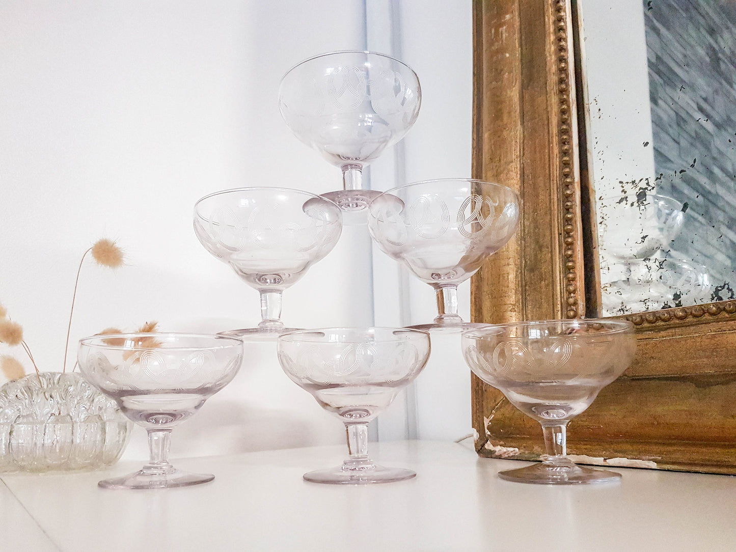 6 coupes à vin ou liqueur en cristal gravé vintage