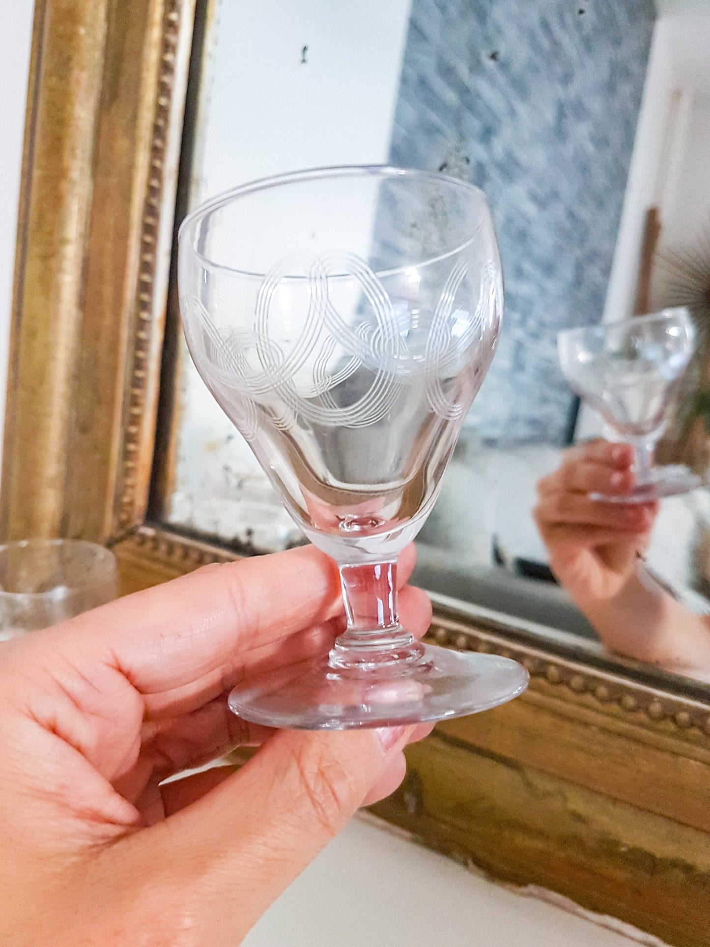 6 Verres à porto ou liqueur en cristal gravé vintage