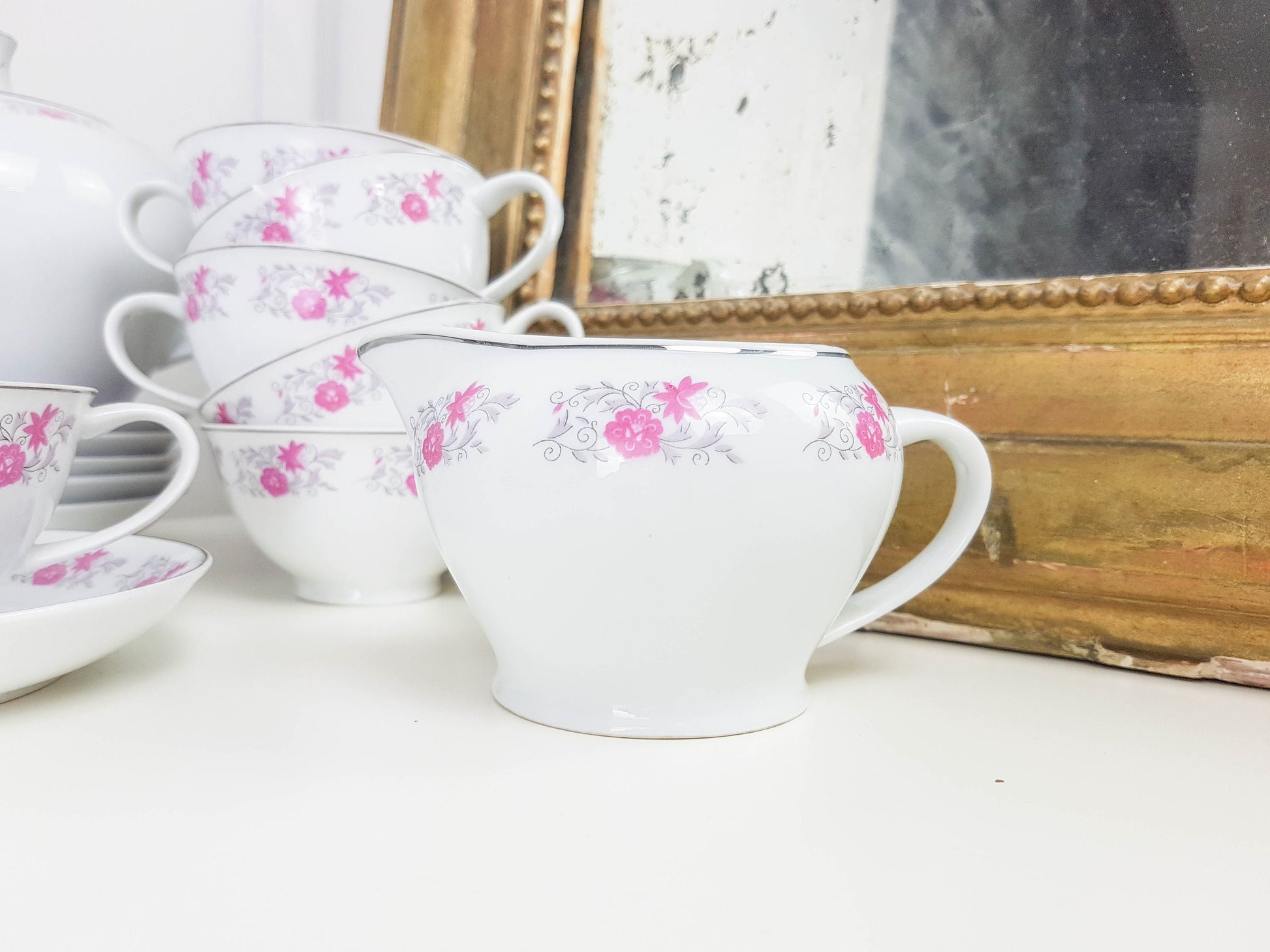 Service à Thé en porcelaine blanche motif fleuri - violn.fr