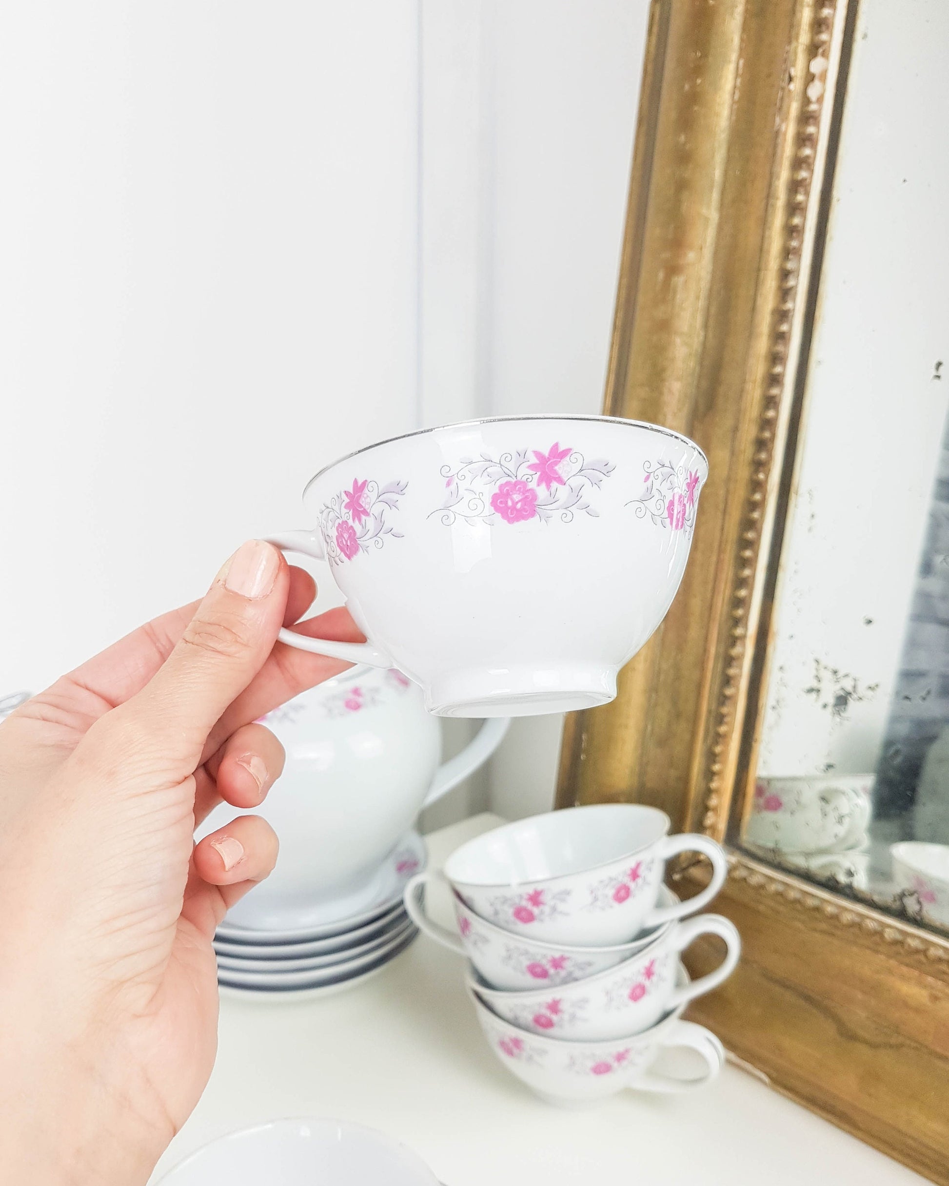 Service à Thé en porcelaine blanche motif fleuri - violn.fr