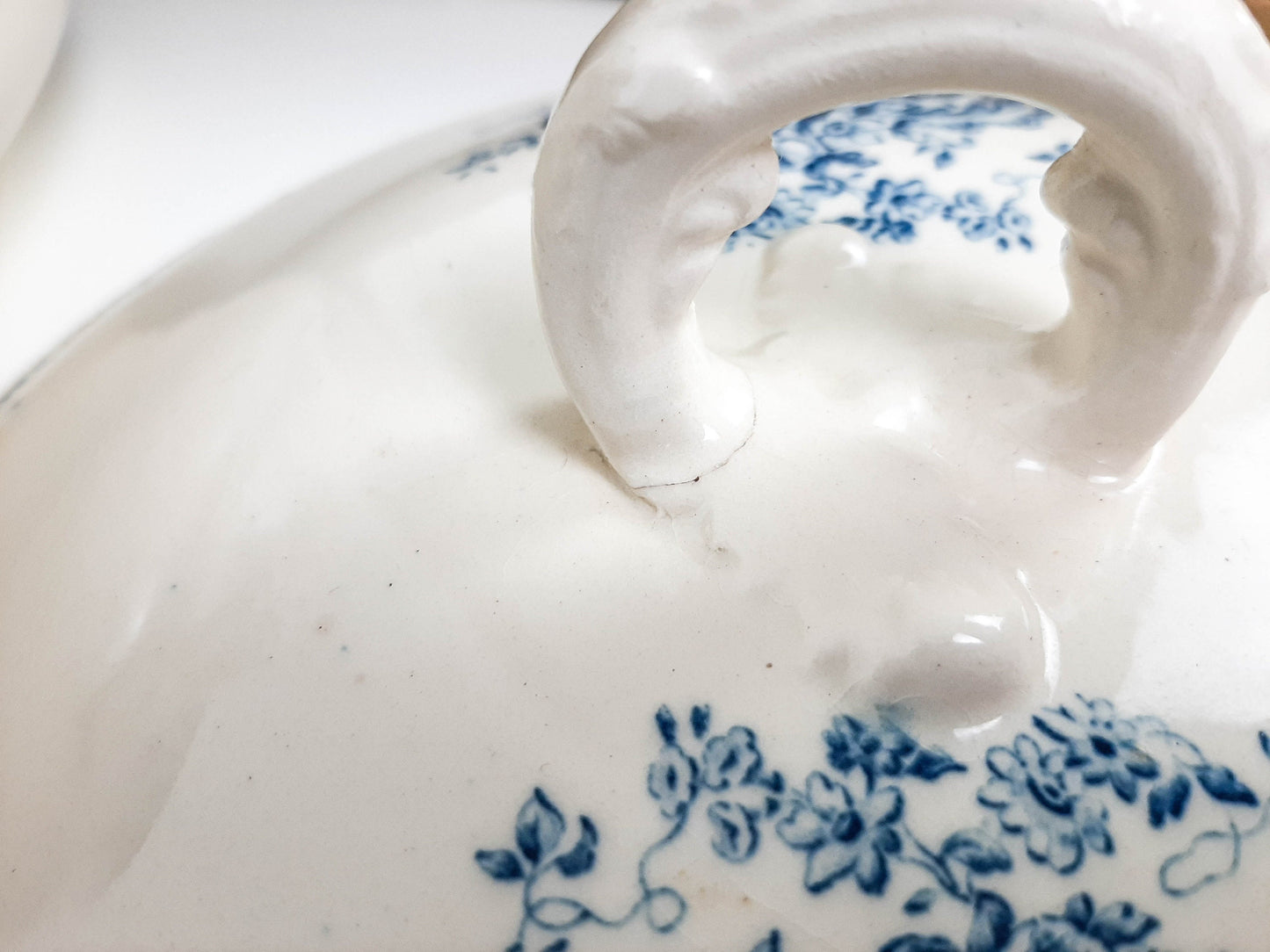 Soupière Terre de fer Gien LOUIS XV, 1890s - violn.fr