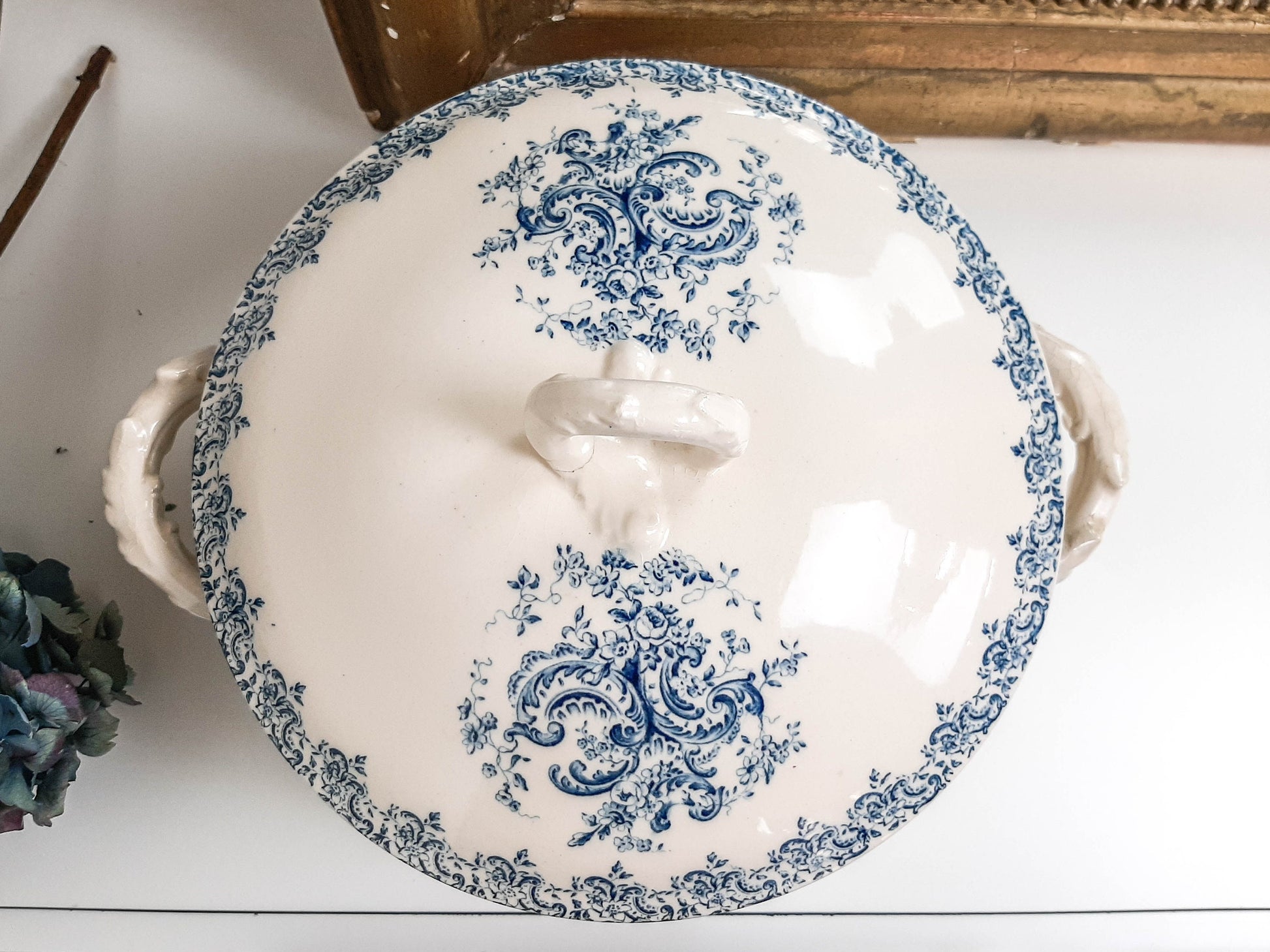 Soupière Terre de fer Gien LOUIS XV, 1890s - violn.fr