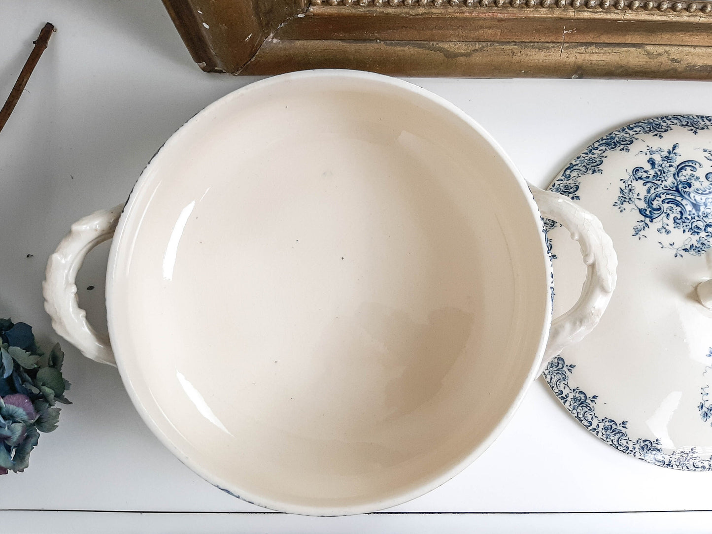 Soupière Terre de fer Gien LOUIS XV, 1890s - violn.fr