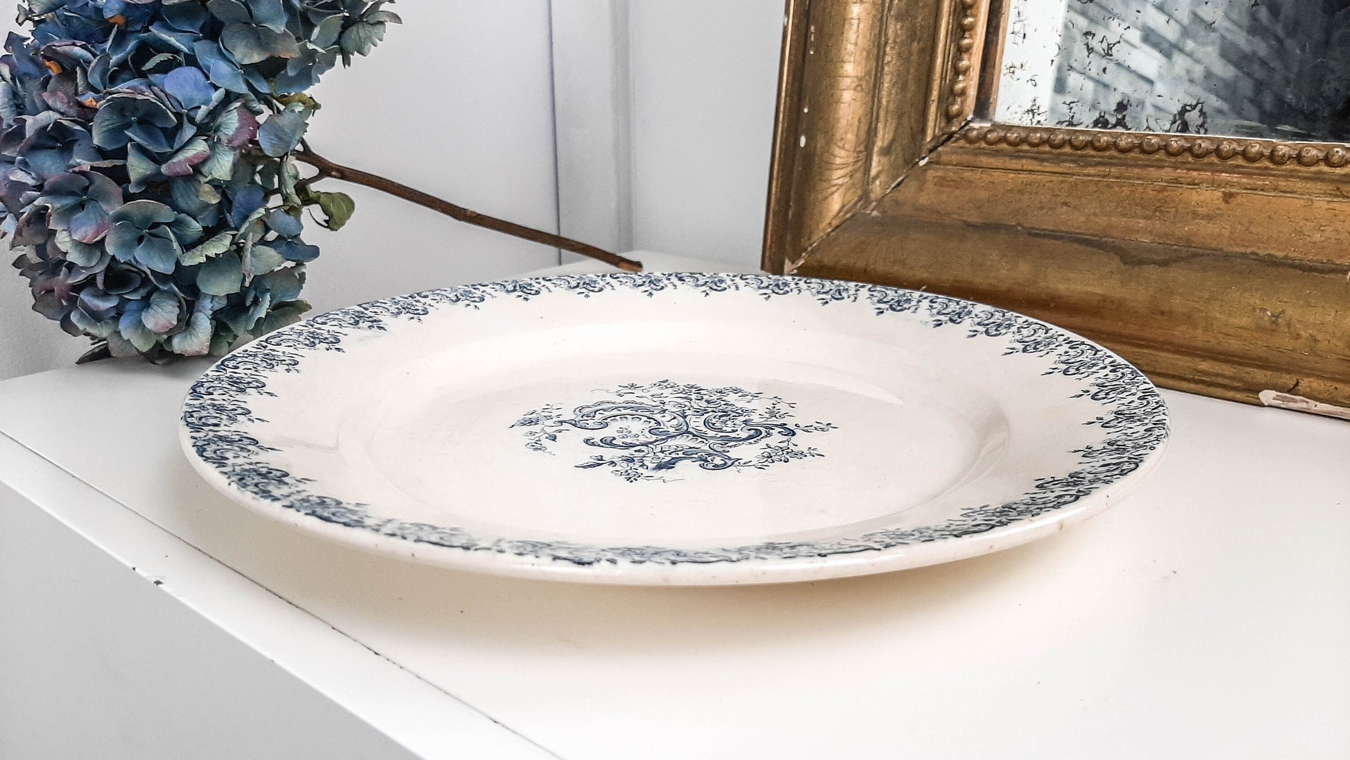 Plat rond Gien modèle LOUIS XV - violn.fr