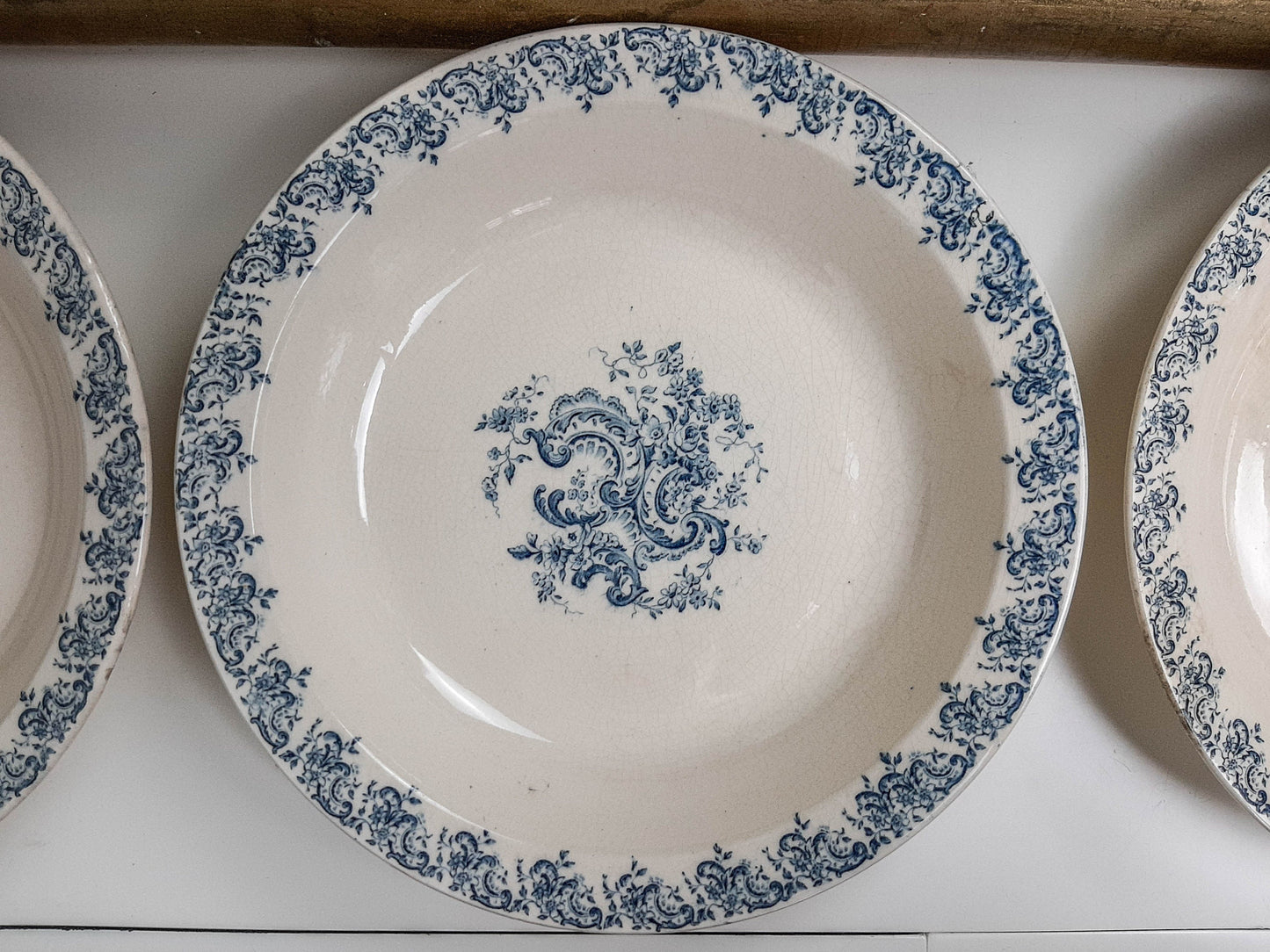 Plat creux terre de fer Gien modèle LOUIS XV - violn.fr