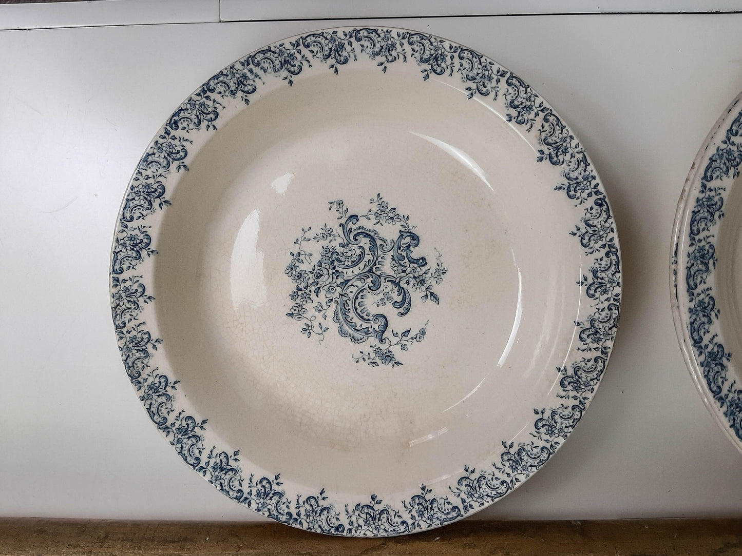 Plat creux terre de fer Gien modèle LOUIS XV - violn.fr