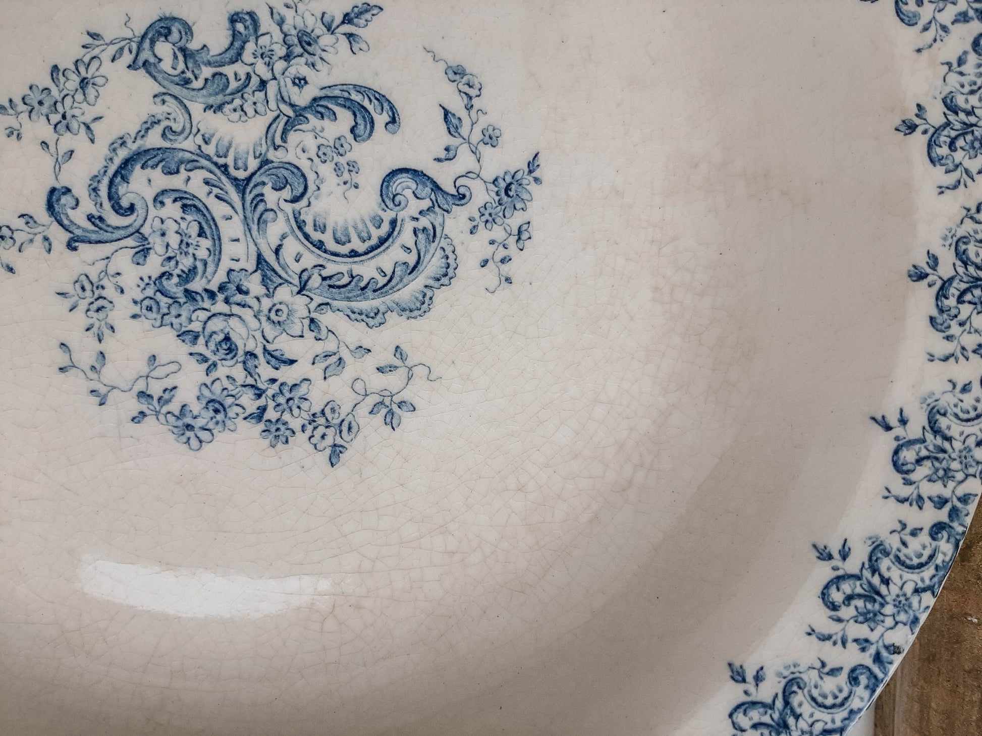 Plat creux terre de fer Gien modèle LOUIS XV - violn.fr