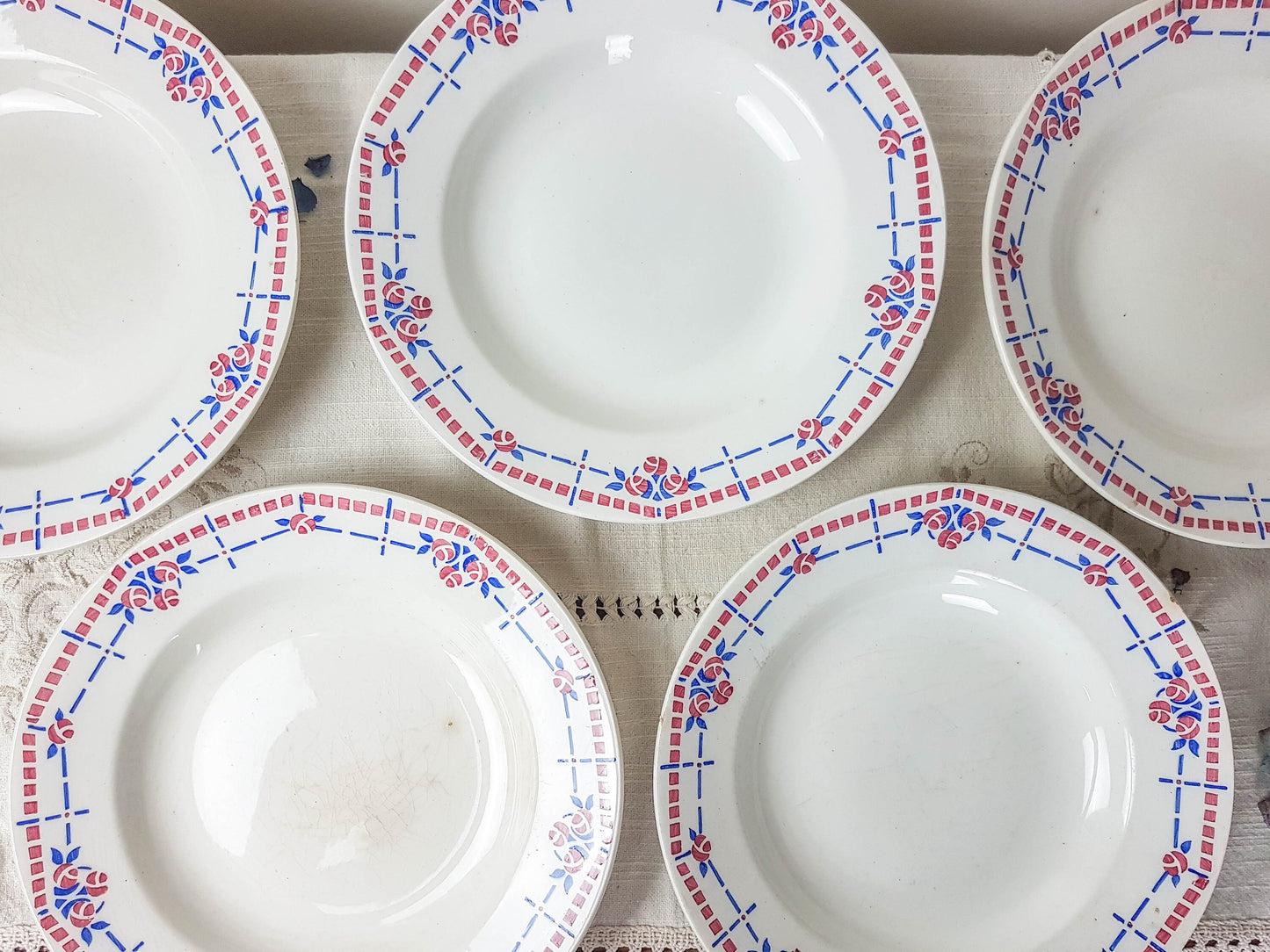 5 Assiettes creuses Saint Amand modèle CLAIRE - violn.fr
