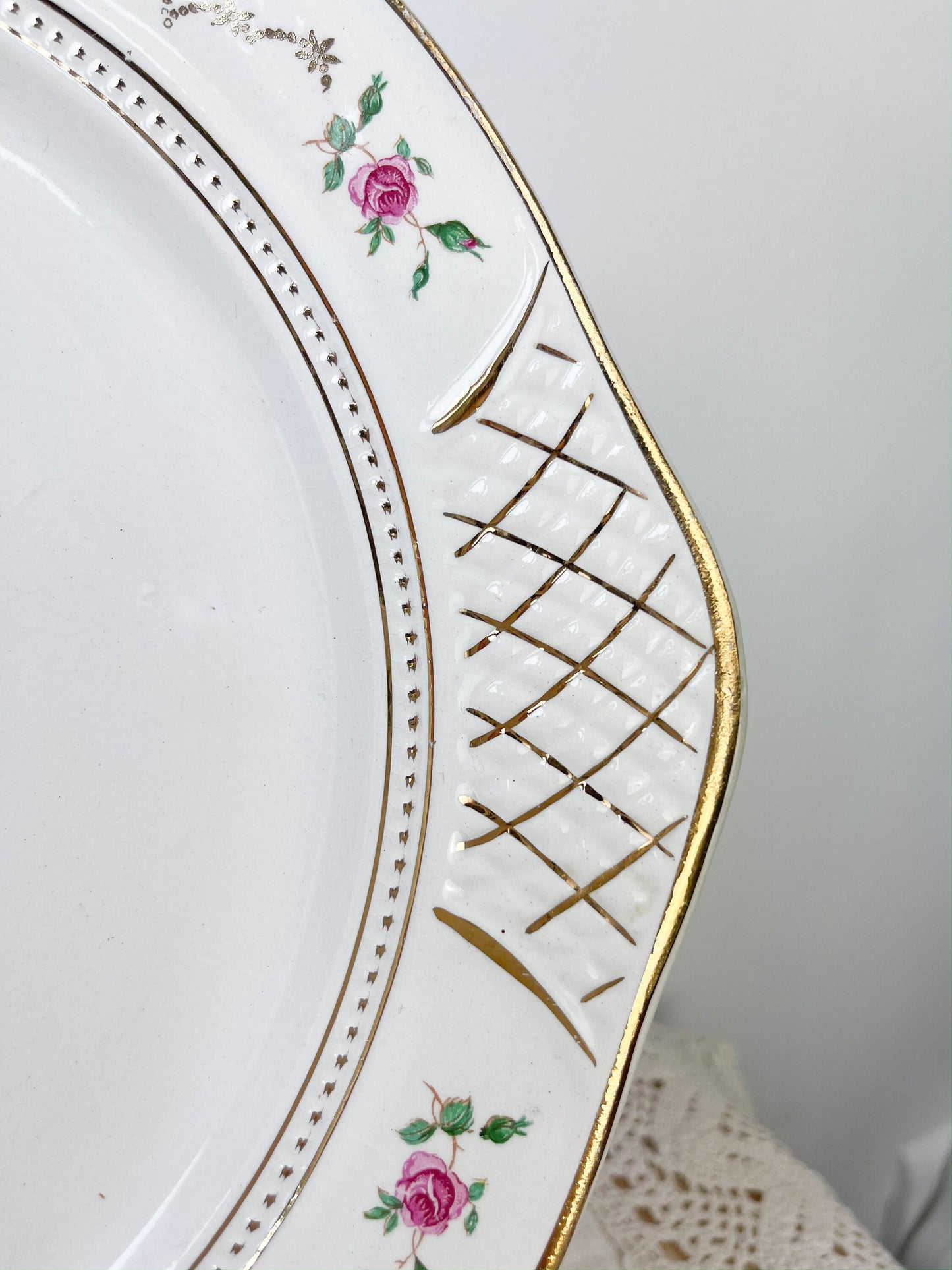 L'AMANDINOISE porcelain dessert service