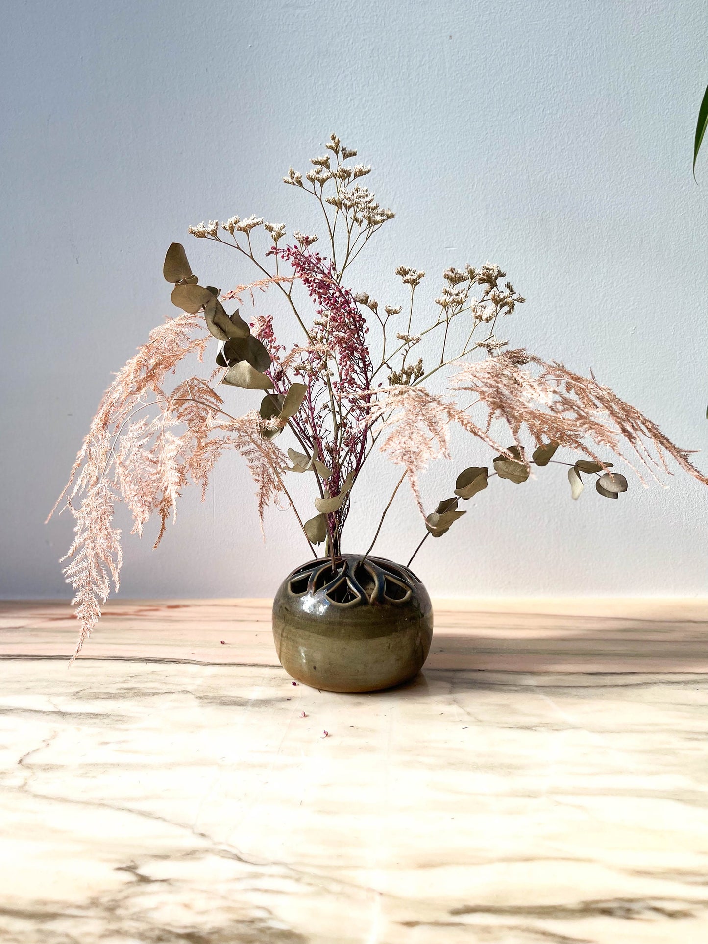 Pique fleur vintage en céramique - violn.fr