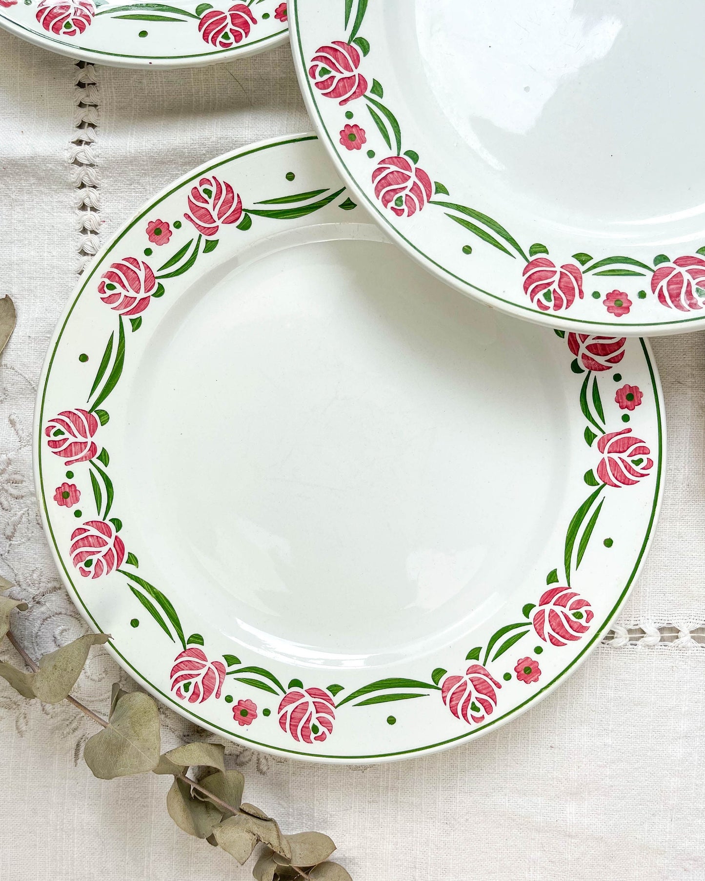 5 Assiettes plates DIGOIN SARREGUEMINES modèle MARIETTE rouge et vert - violn.fr