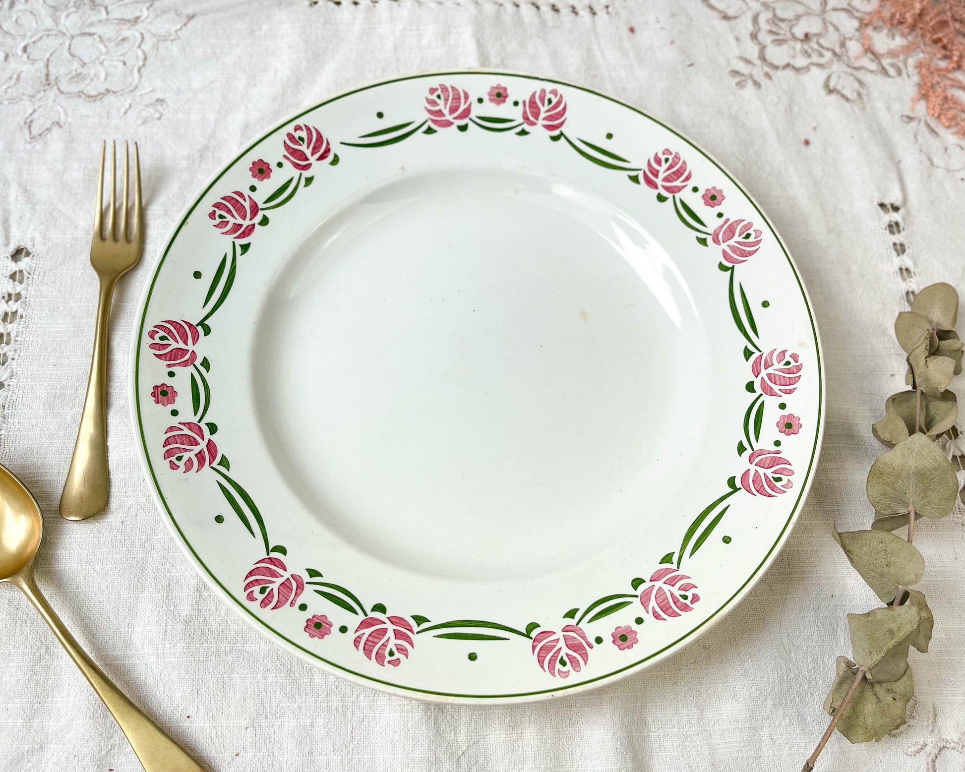 Plat Terre de fer DIGOIN SARREGUEMINES modèle MARIETTE - violn.fr