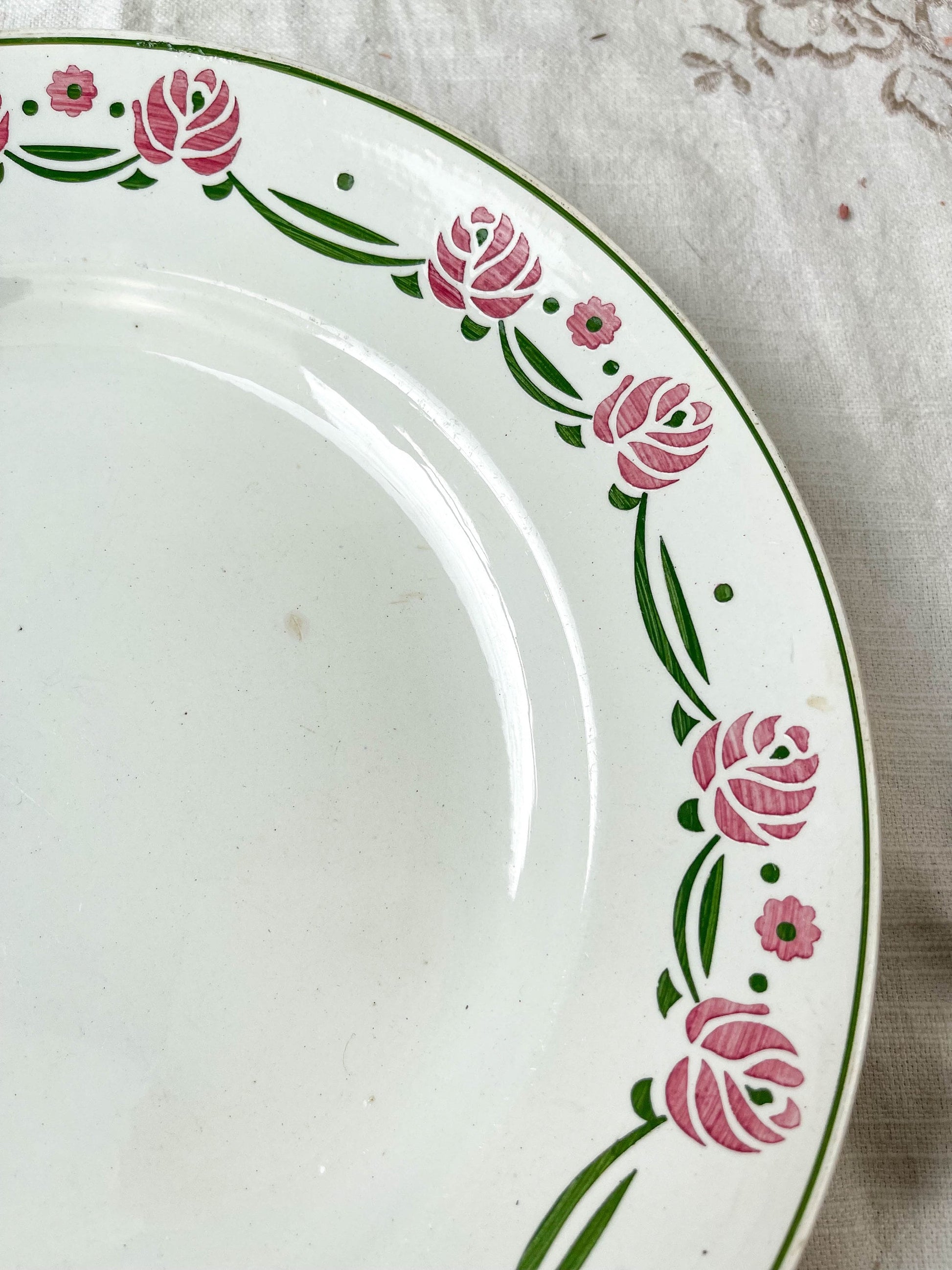 Plat Terre de fer DIGOIN SARREGUEMINES modèle MARIETTE - violn.fr