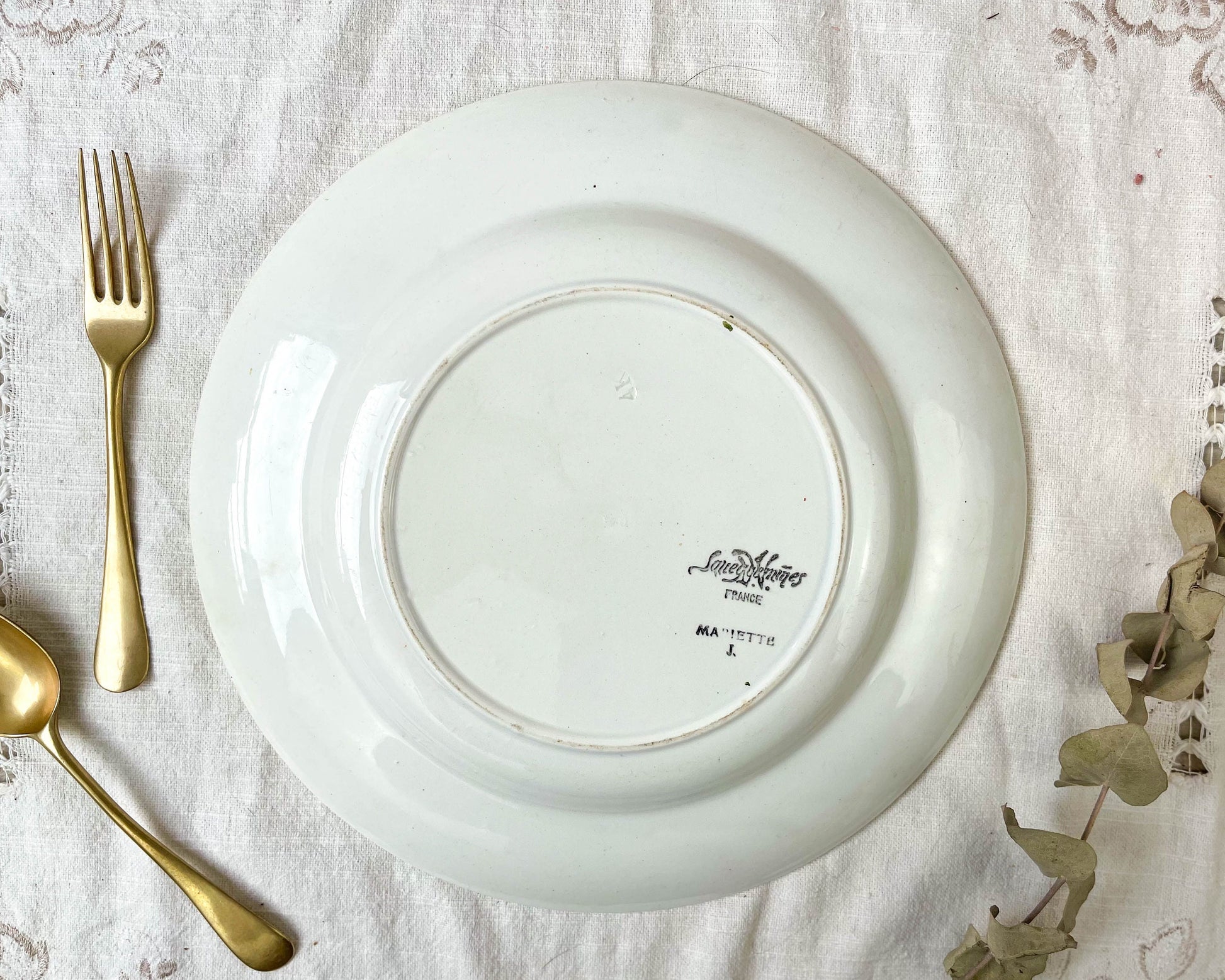 Plat Terre de fer DIGOIN SARREGUEMINES modèle MARIETTE - violn.fr