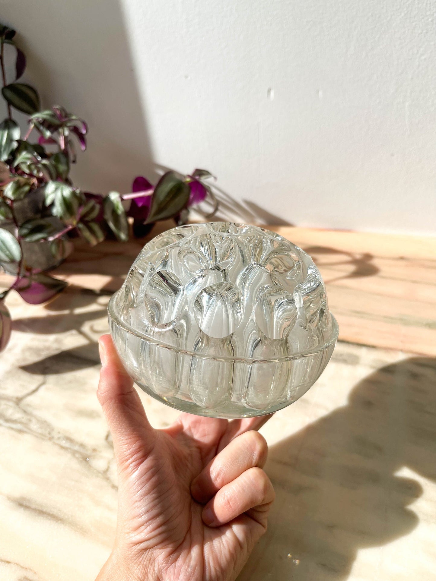 Pique fleur en verre vintage N4 1/2 Made in France