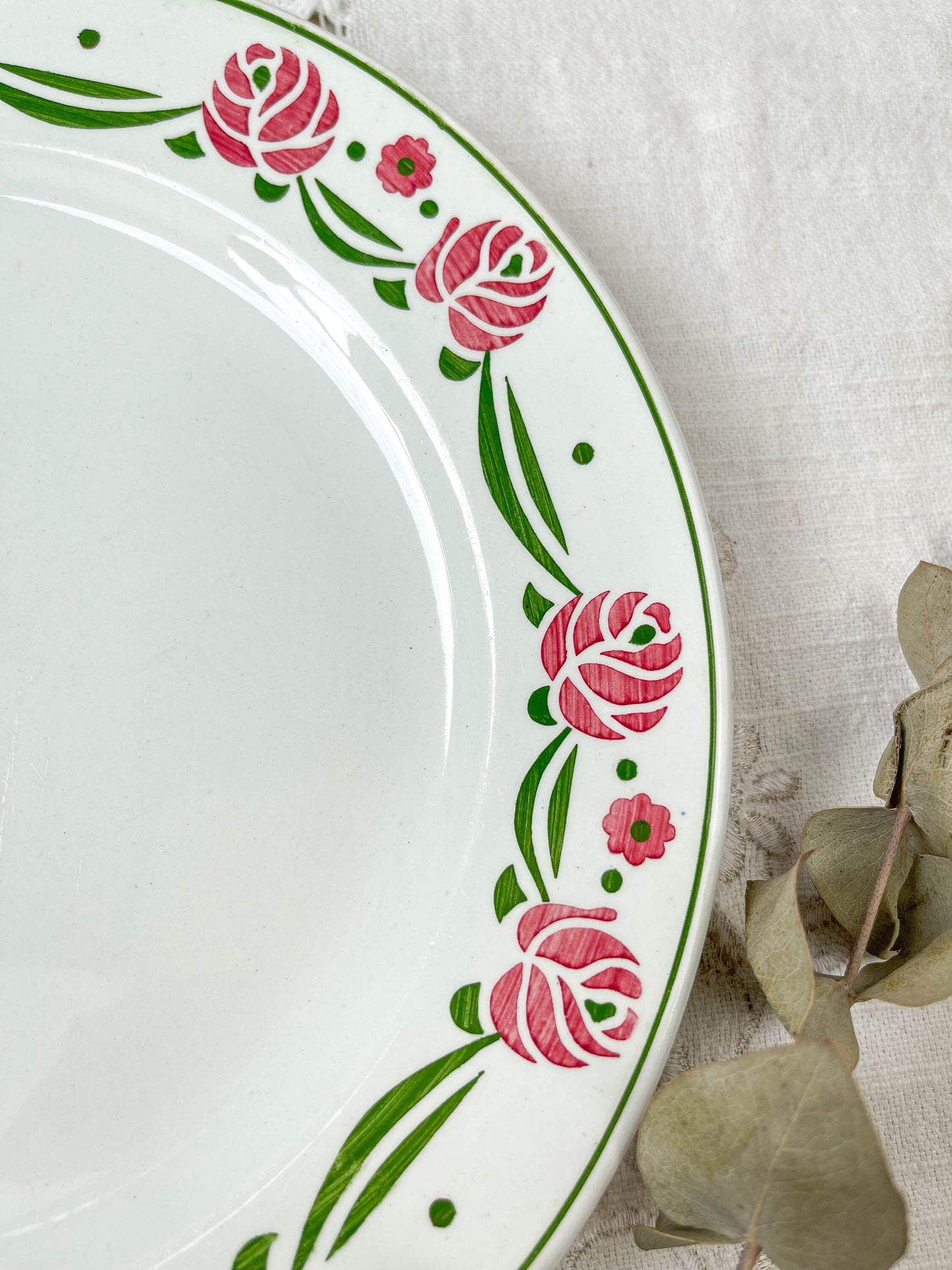 5 Assiettes plates DIGOIN SARREGUEMINES modèle MARIETTE rouge et vert - violn.fr