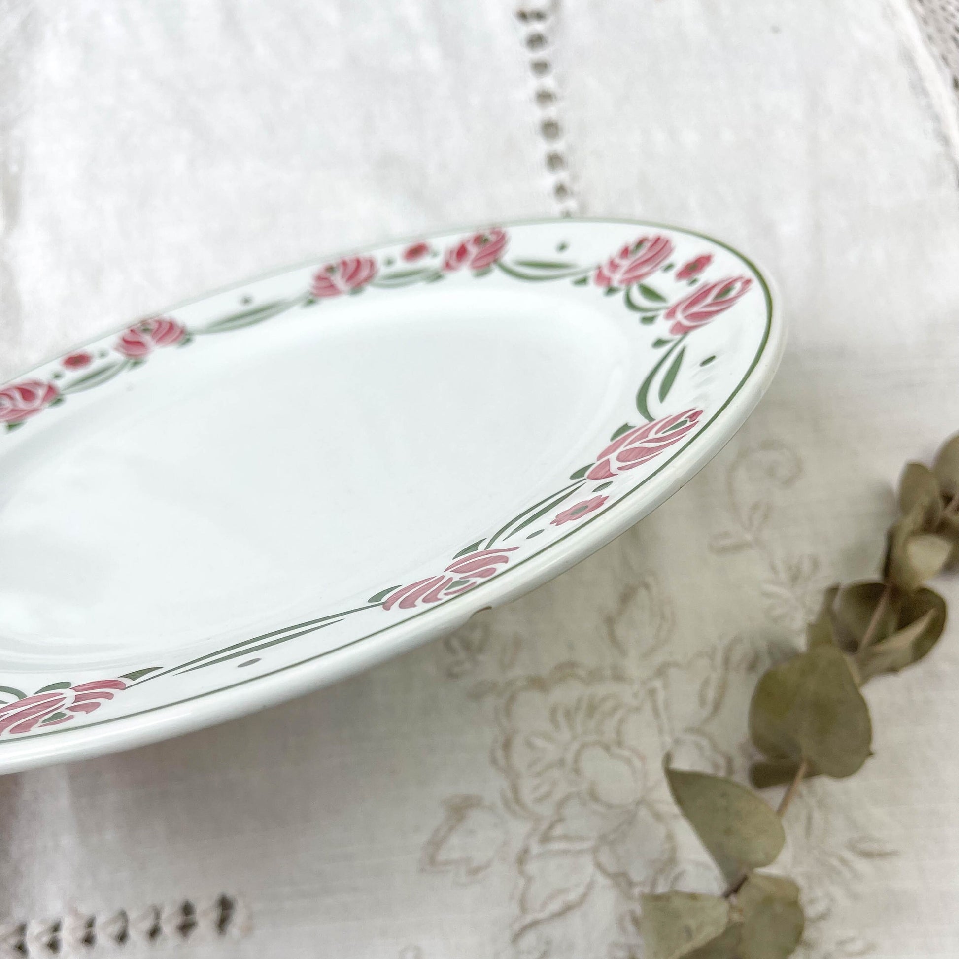 5 Assiettes plates DIGOIN SARREGUEMINES modèle MARIETTE rouge et vert - violn.fr