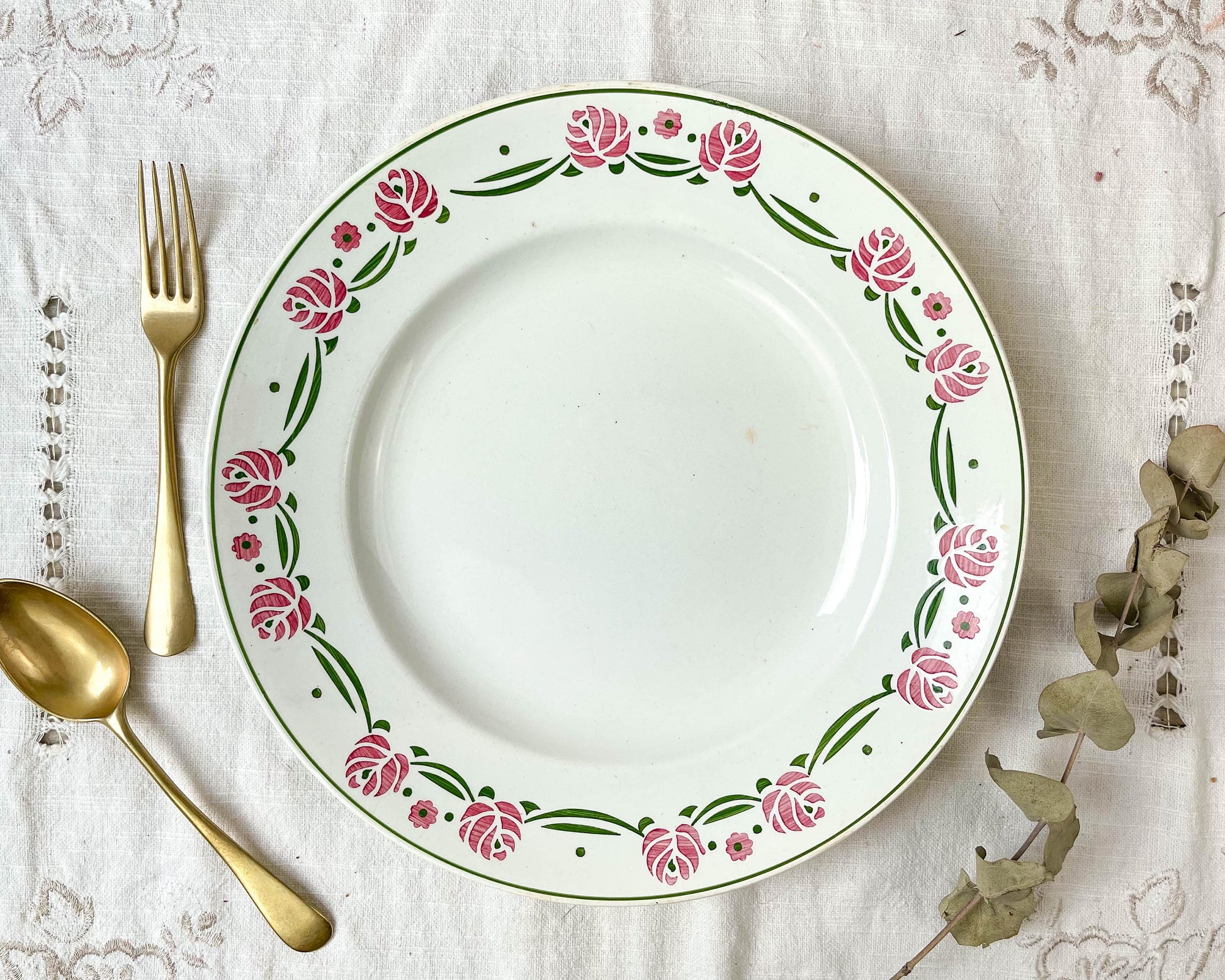 Plat Terre de fer DIGOIN SARREGUEMINES modèle MARIETTE - violn.fr