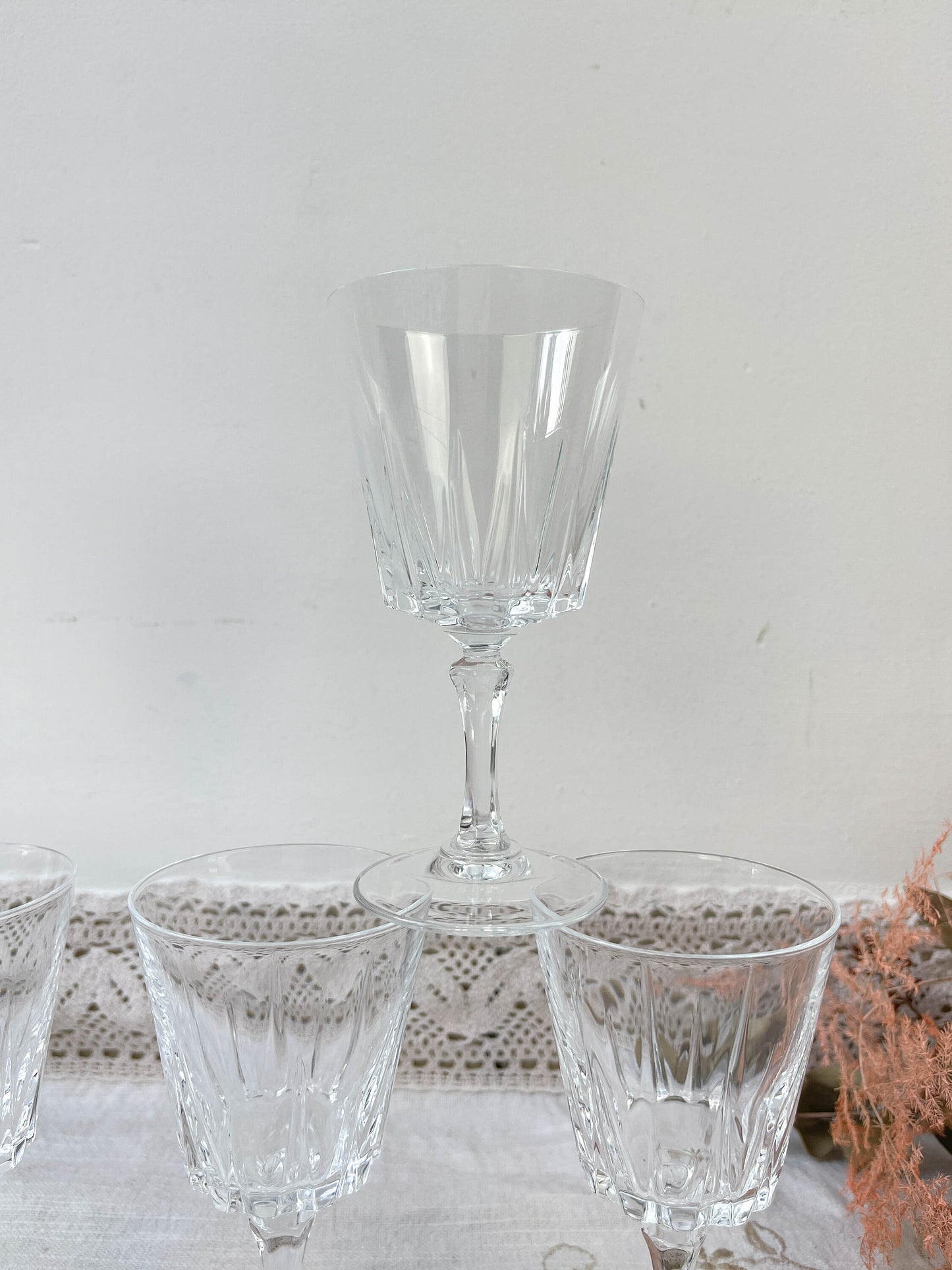 6 Cristal D'Arques white wine glasses VERSAILLES model