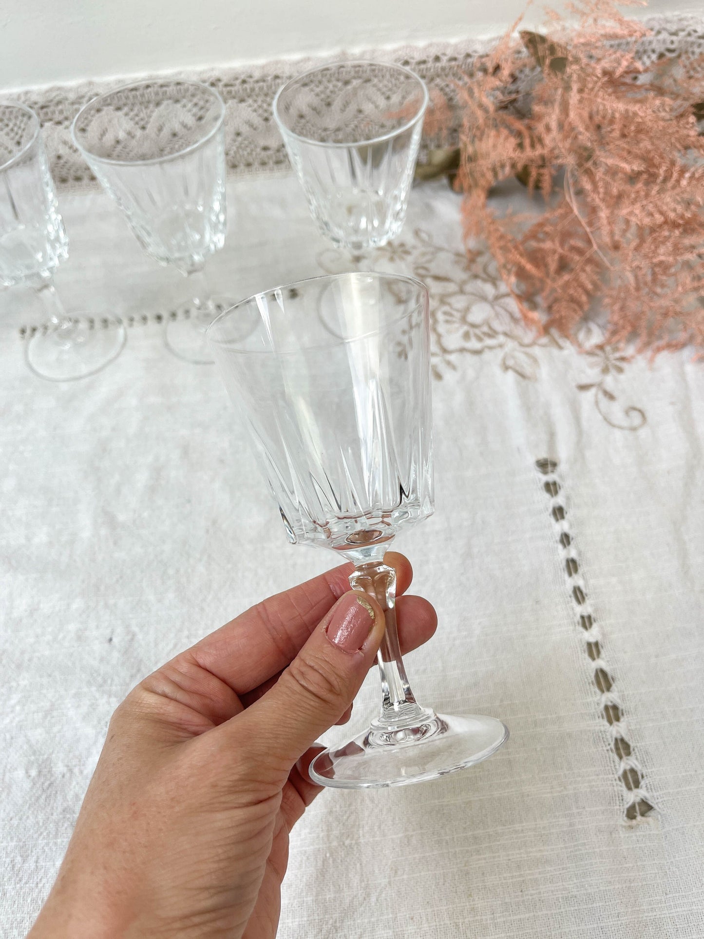 6 Cristal D'Arques white wine glasses VERSAILLES model