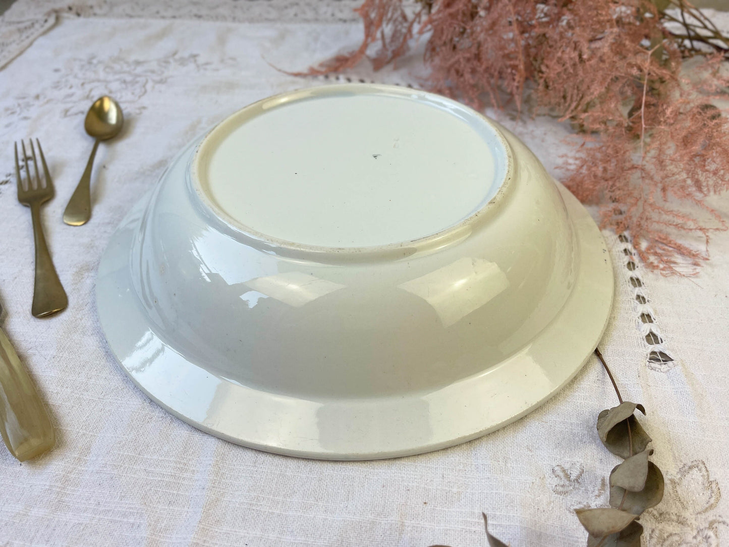 Plat creux Terre de fer St Amand & Hamage modèle LAURIER - violn.fr