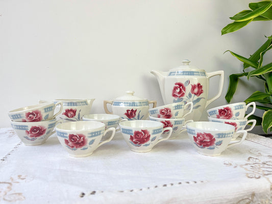 Vintage SARREGUEMINES tea set in flowered earthenware, TROYES model
