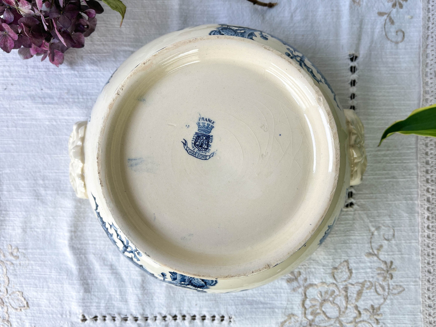 Soupière Terre de fer bleu GIEN modèle CHARDON - violn.fr