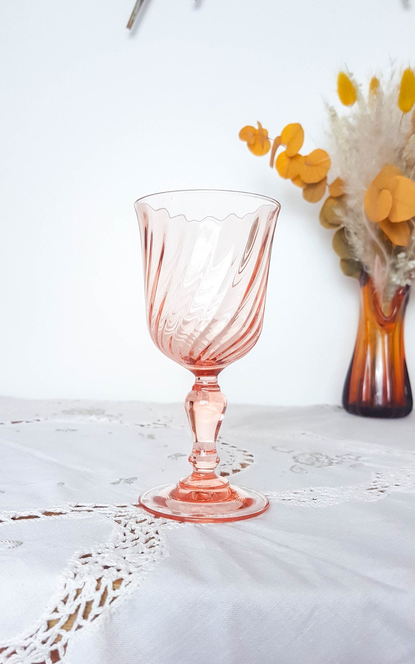 6 Verres à Vin blanc Luminarc modèle "ROSALINE" en verre dépression rose 10 cl - violn.fr