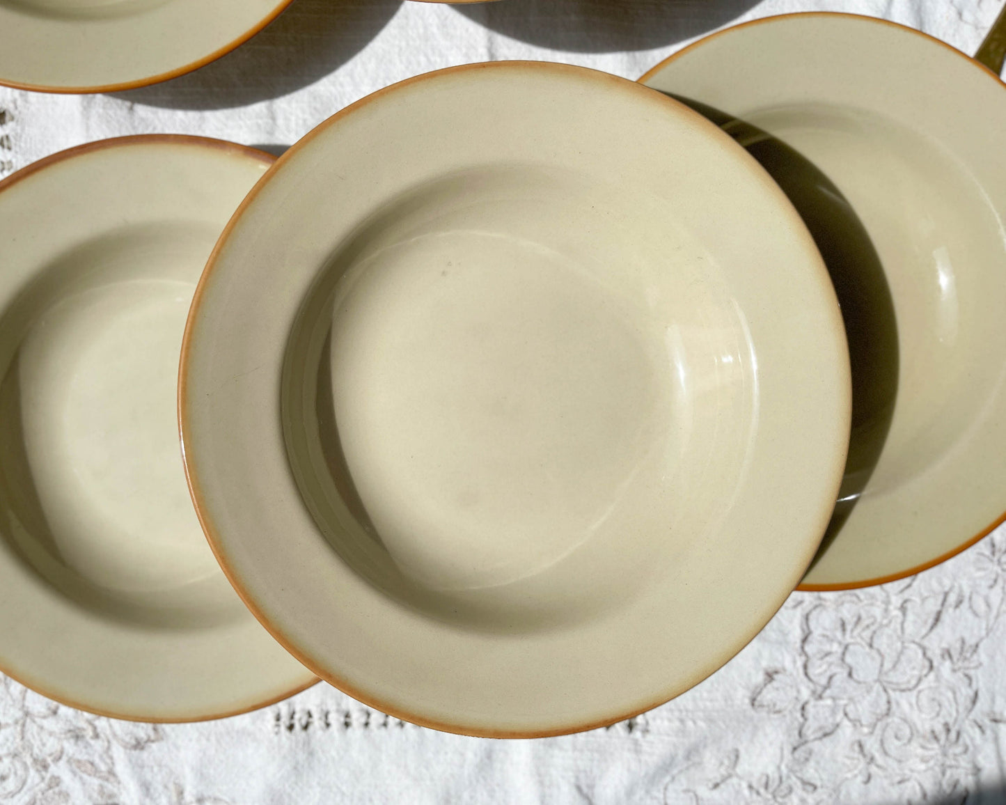 6 Assiettes creuses en grès beige Tulowice Poland 1970 - violn.fr
