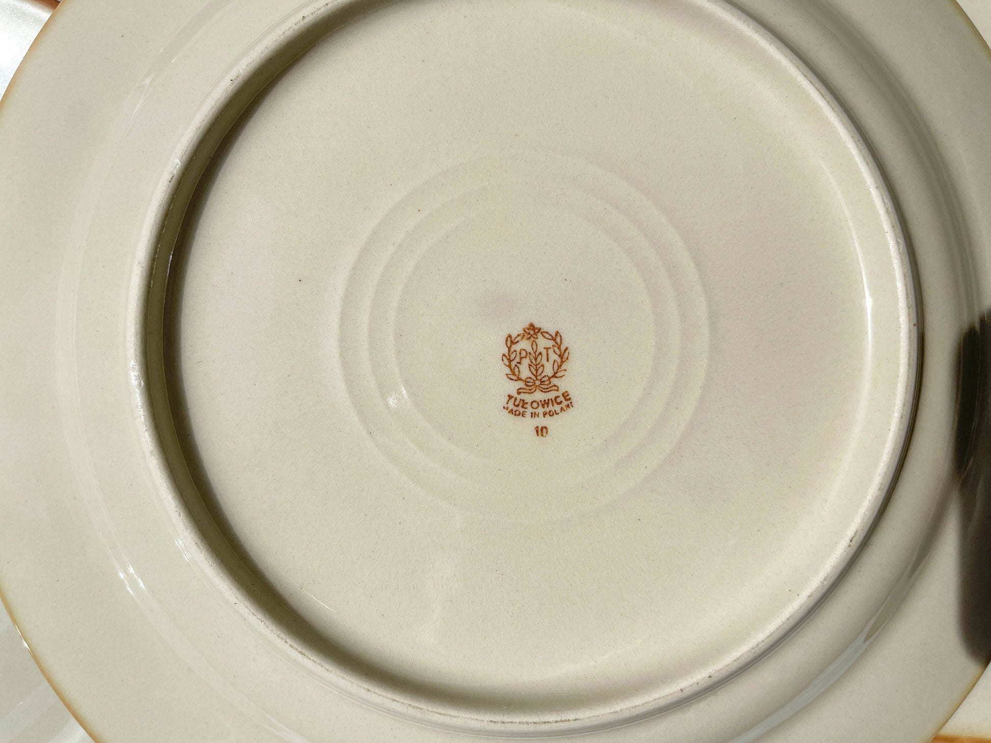 6 Assiettes plates en grès beige Tulowice Poland, 1970 - violn.fr