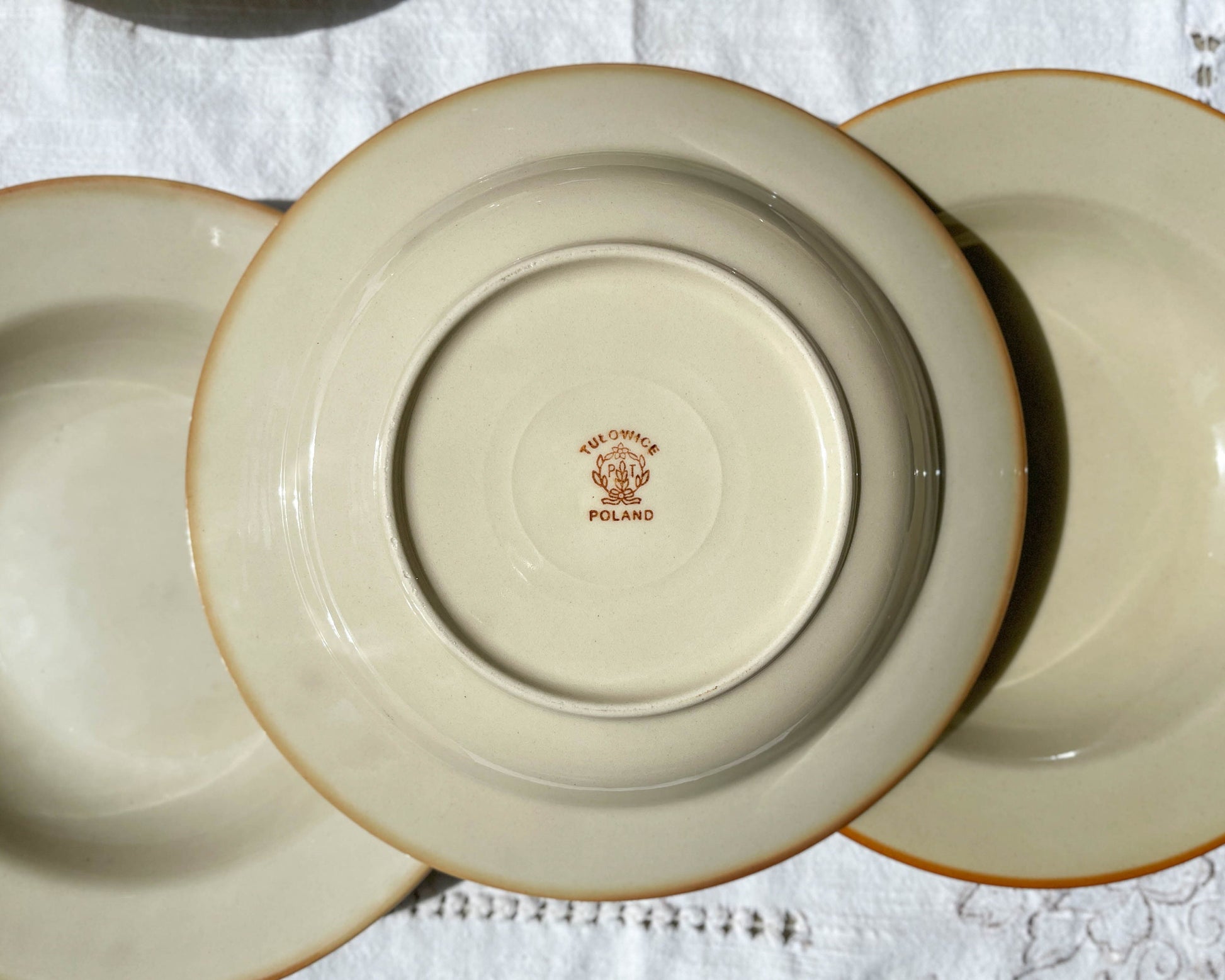 6 Assiettes creuses en grès beige Tulowice Poland 1970 - violn.fr