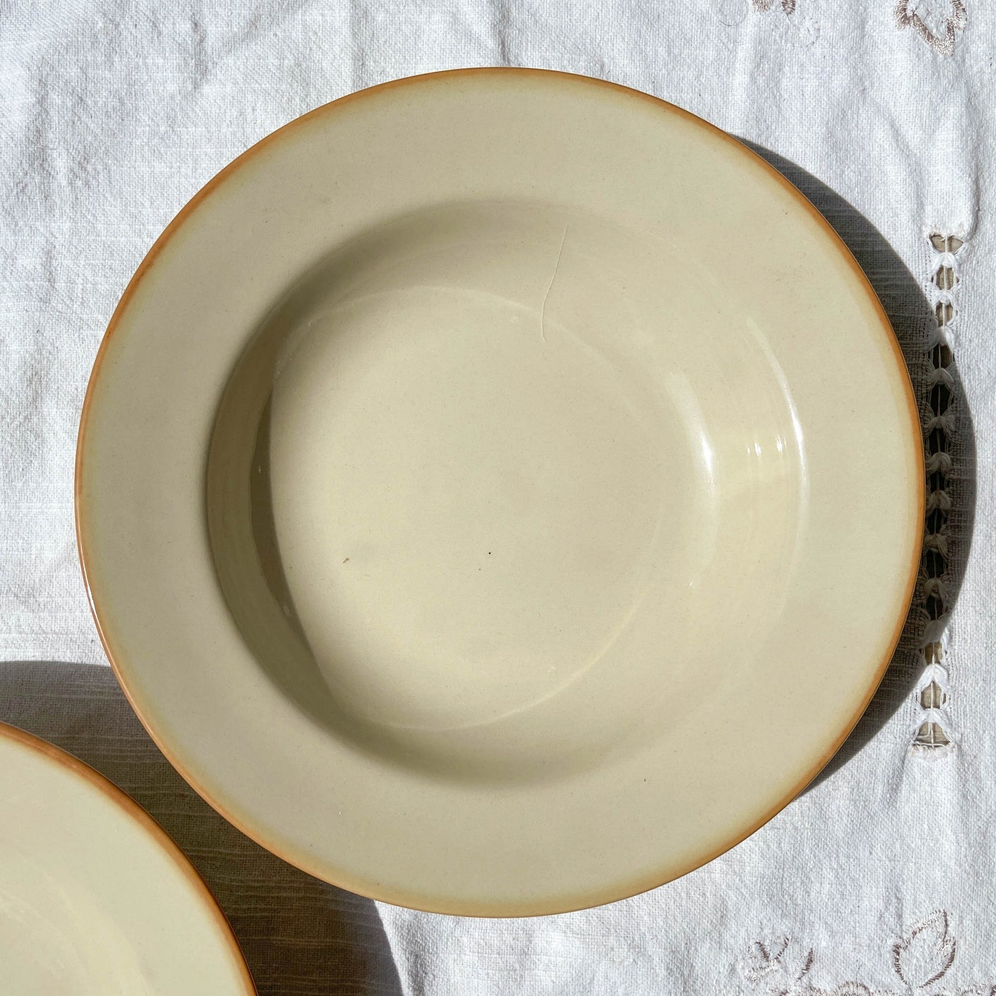 6 Assiettes creuses en grès beige Tulowice Poland 1970 - violn.fr