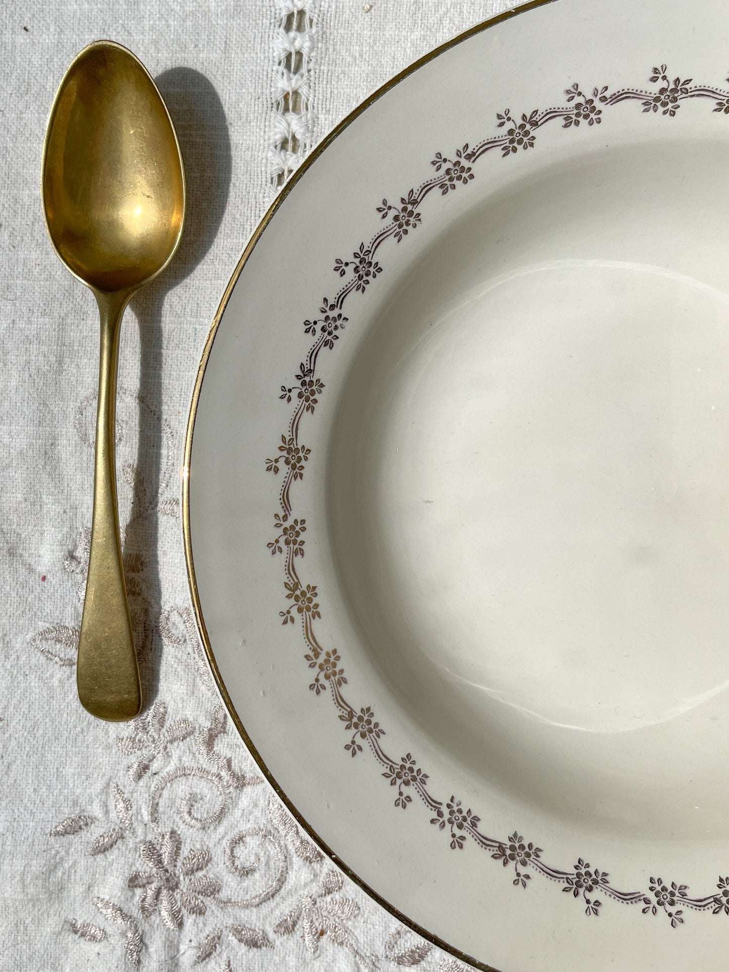6 Assiettes creuses en porcelaine opaque DIGOIN modèle SUZY - violn.fr