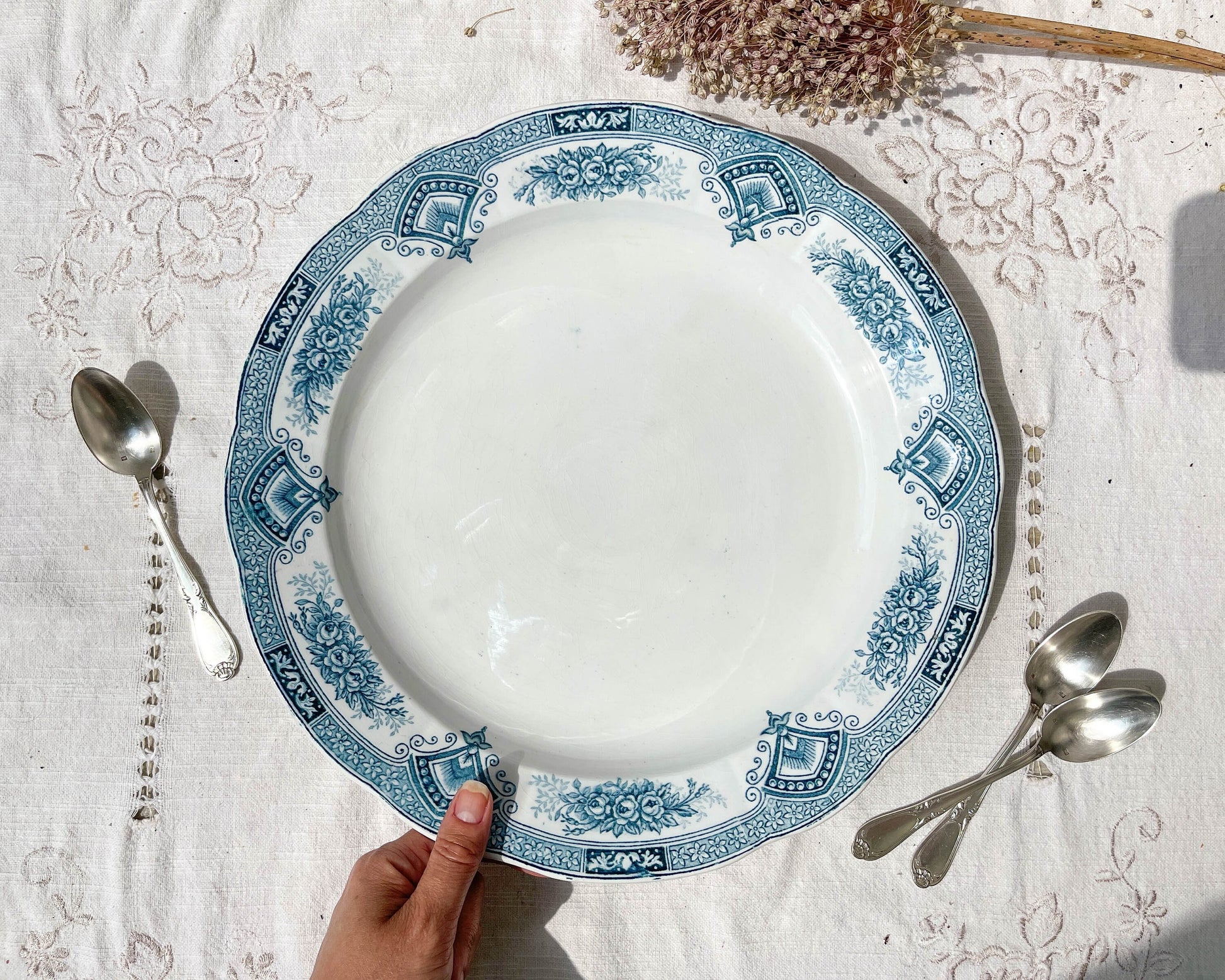 Grand Plat rond vintage Terre de fer ONNAING modèle PRINTEMPS - violn.fr