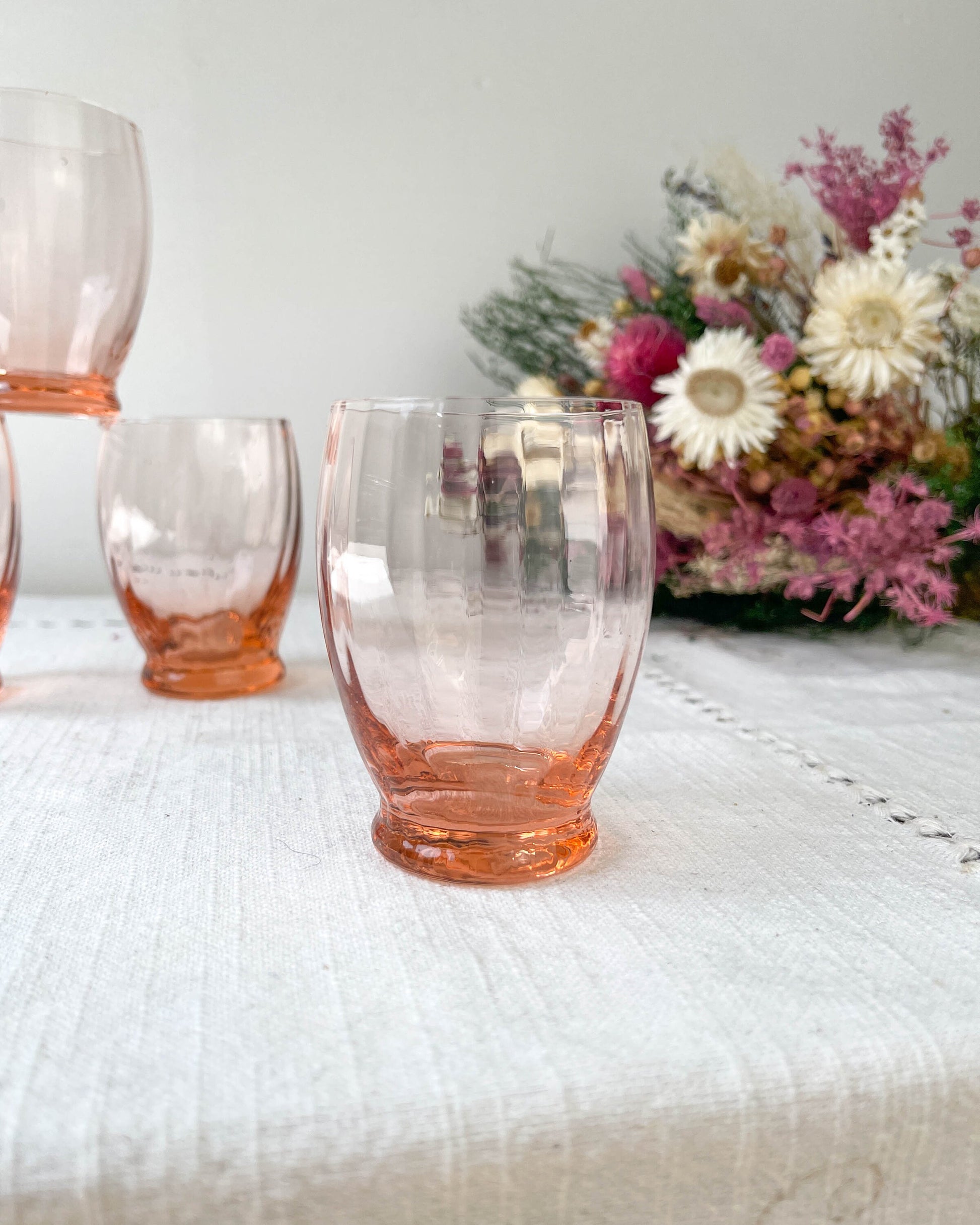 4 Verres à liqueur rose cannelés style Art déco Made in France - violn.fr