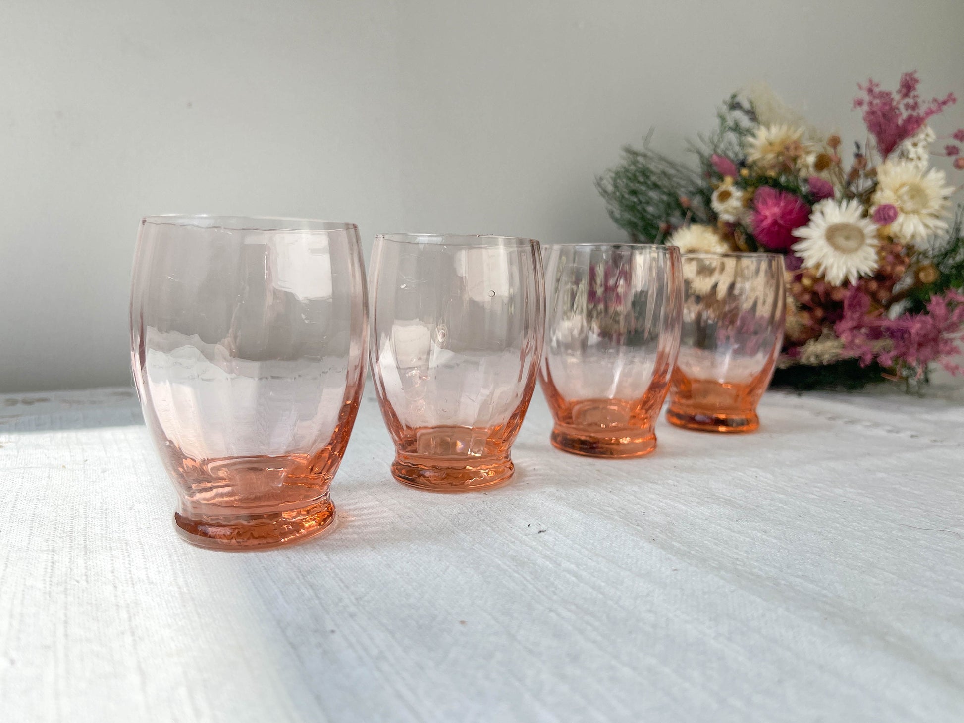 4 Verres à liqueur rose cannelés style Art déco Made in France - violn.fr
