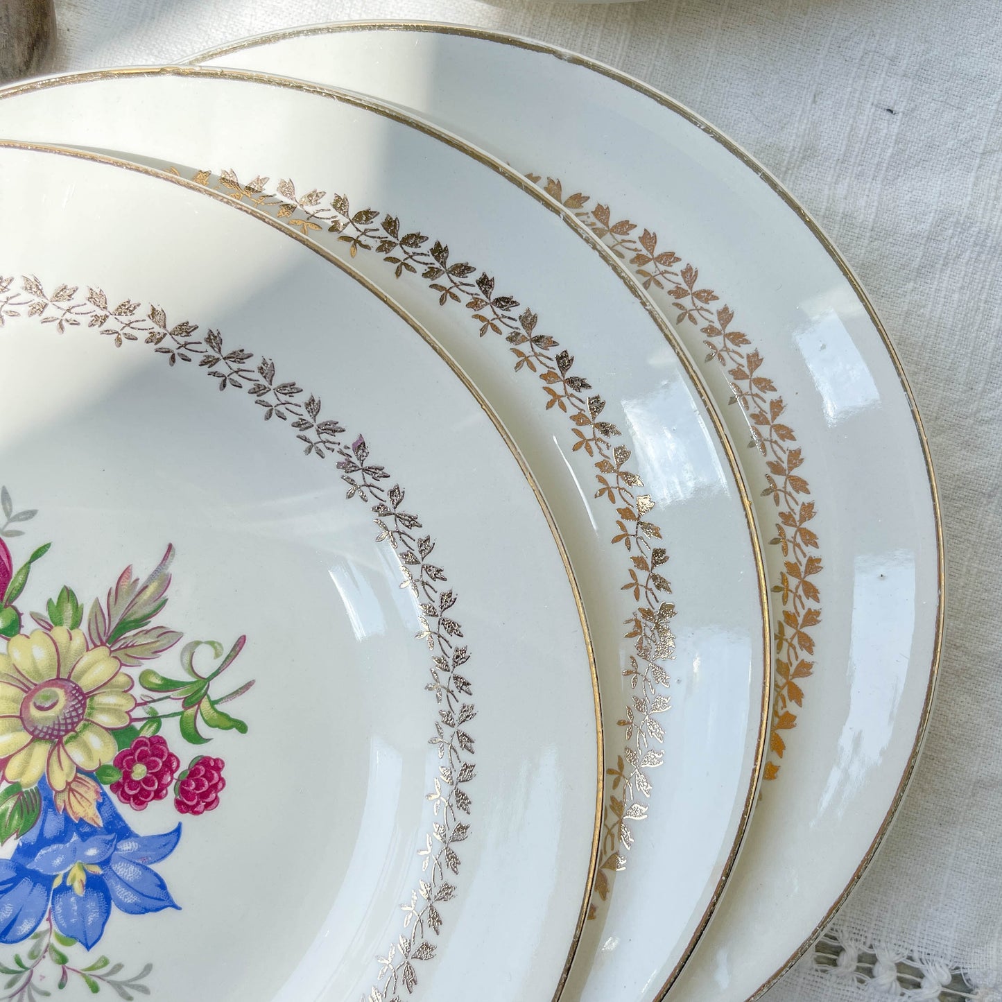 6 Assiettes plates en porcelaine vintage motif fleuri Sarreguemines 5261 -Vaisselle vintage fleurie -Vaisselle Française Assiettes-vintage