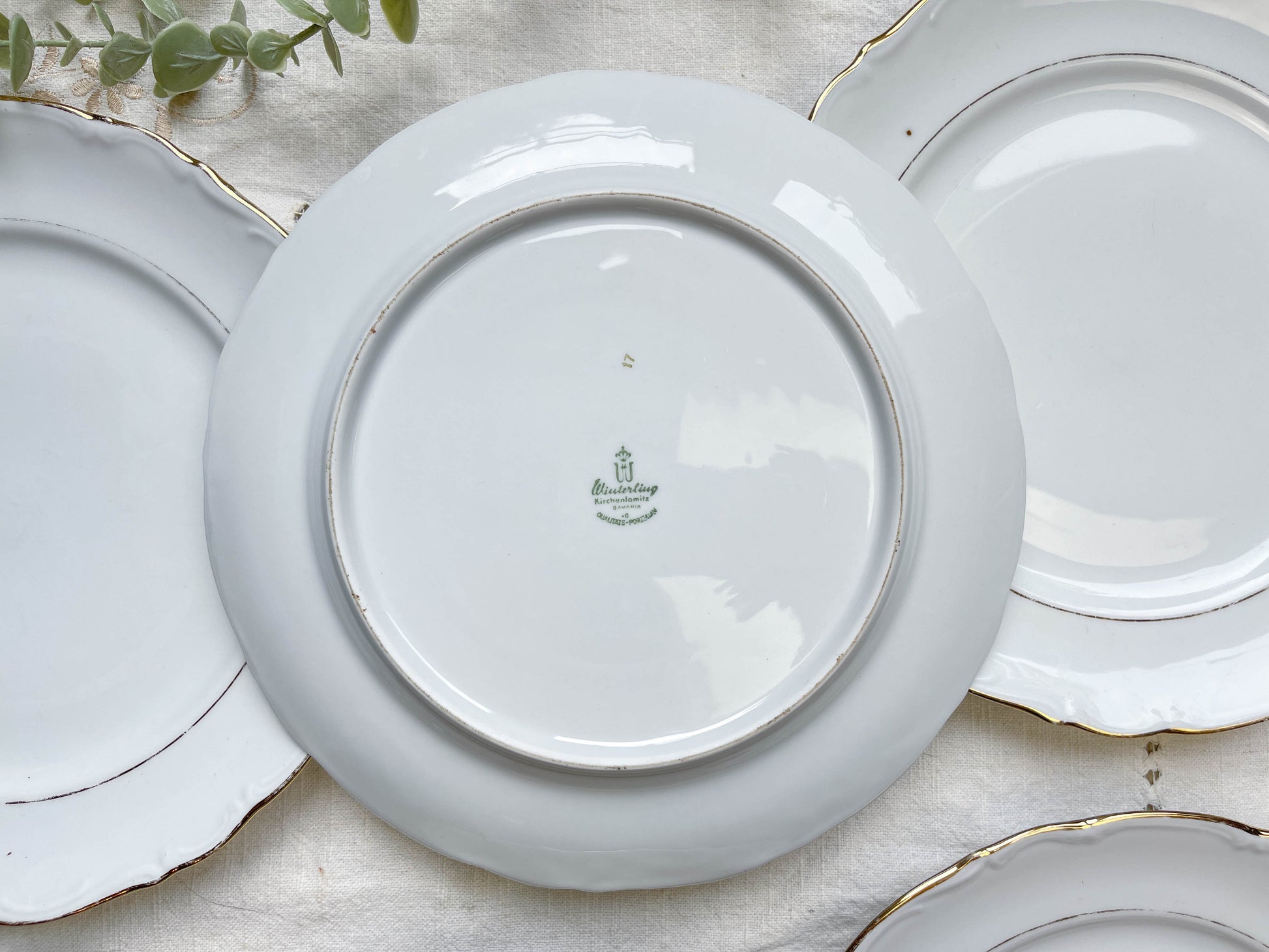 6 Assiettes vintage Porcelaine blanches dorées + 6 Petites Assiettes dépareillées fleuries
