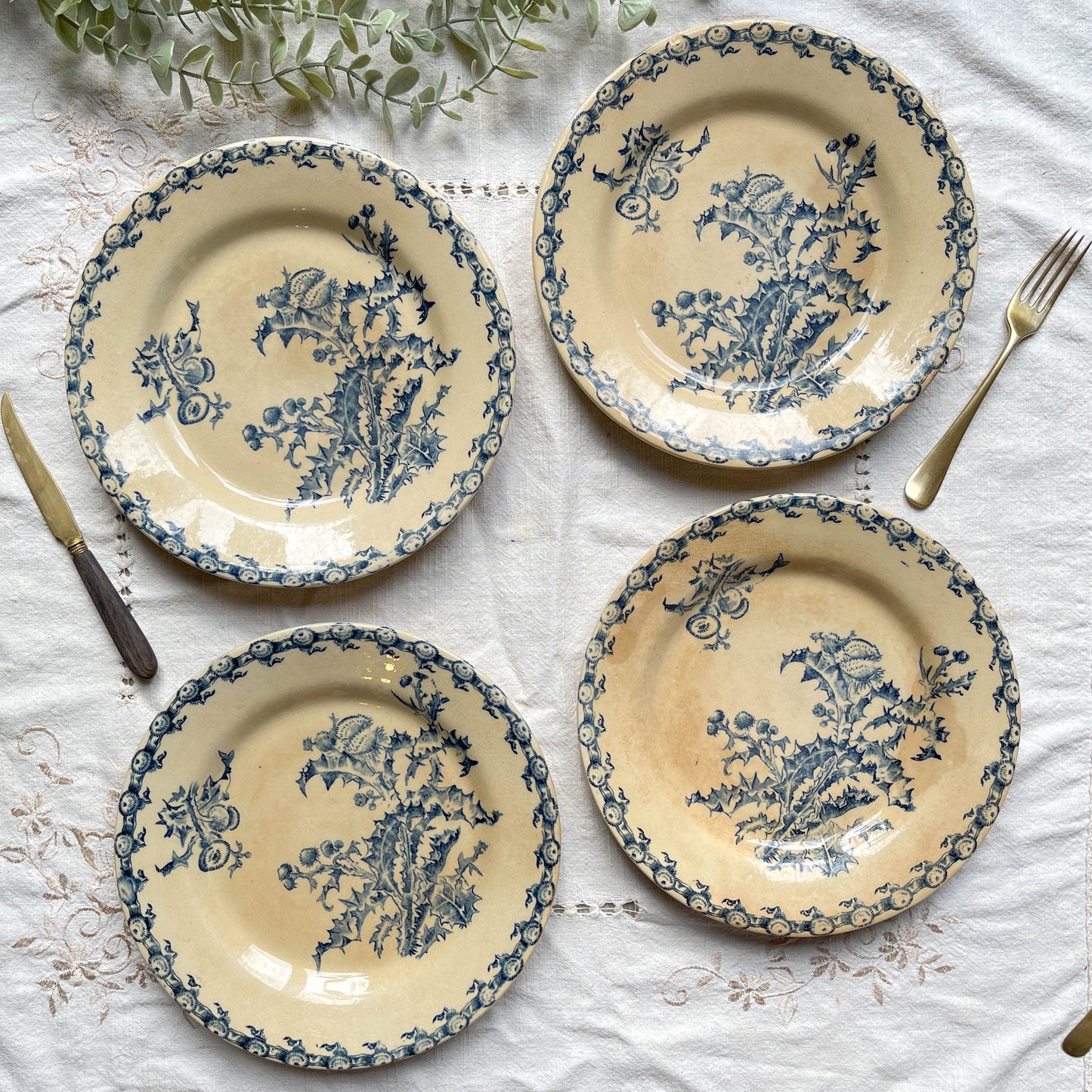 4 Assiettes Terre de fer GIEN Chardon + 4 Petites assiettes dépareillées grès TULOWICE
