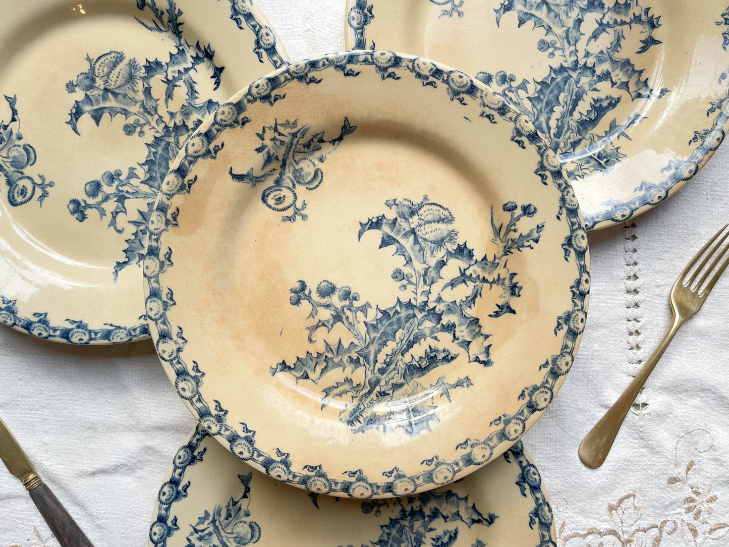 4 Assiettes Terre de fer GIEN Chardon + 4 Petites assiettes dépareillées grès TULOWICE