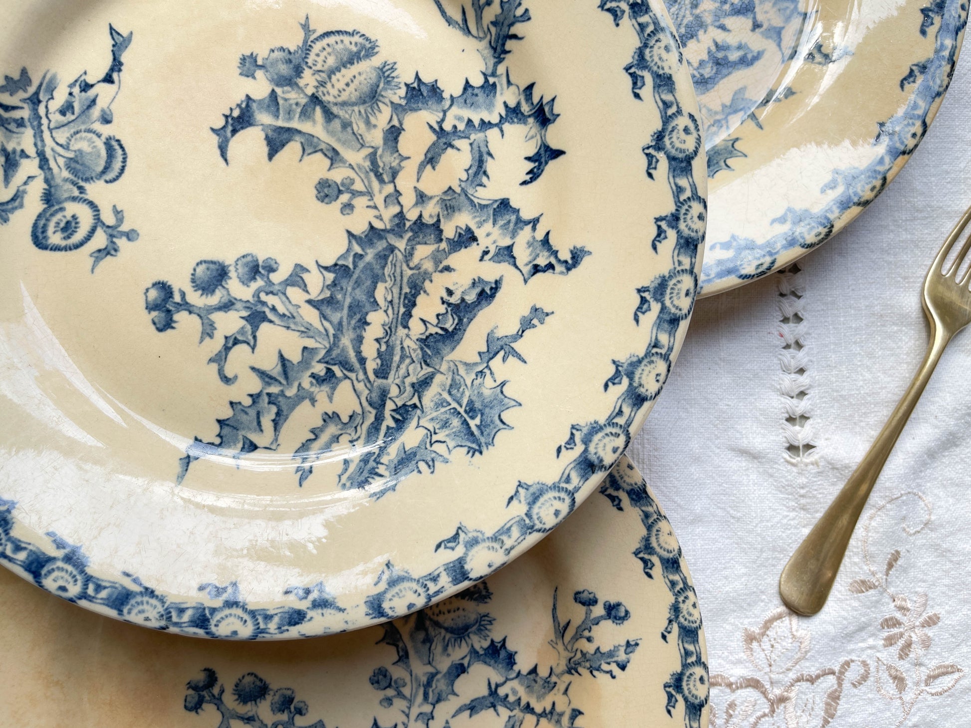 4 Assiettes Terre de fer GIEN Chardon + 4 Petites assiettes dépareillées grès TULOWICE