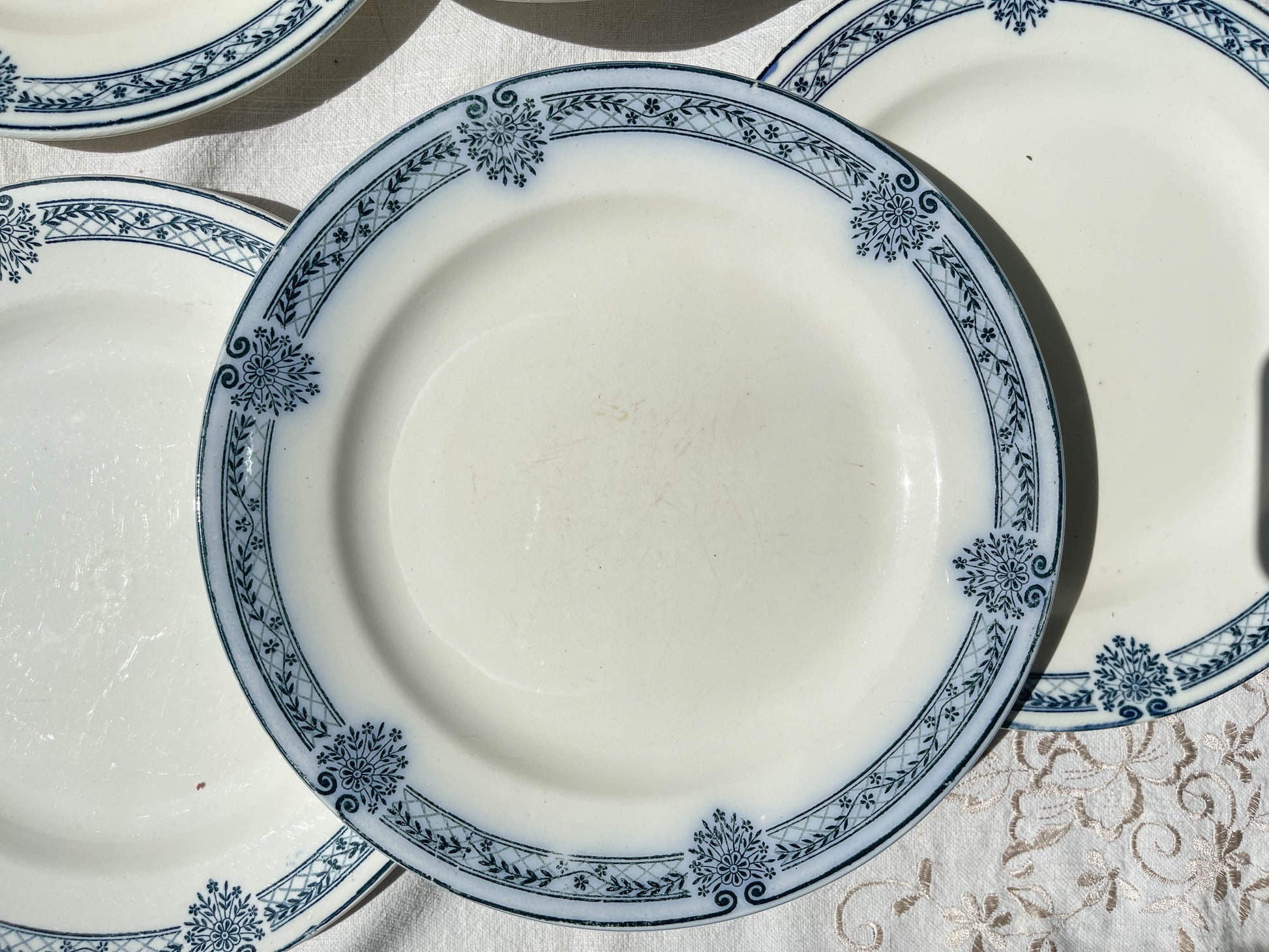 6 Assiettes plates Terre de fer bleue Salins modèle Arbois Ennege