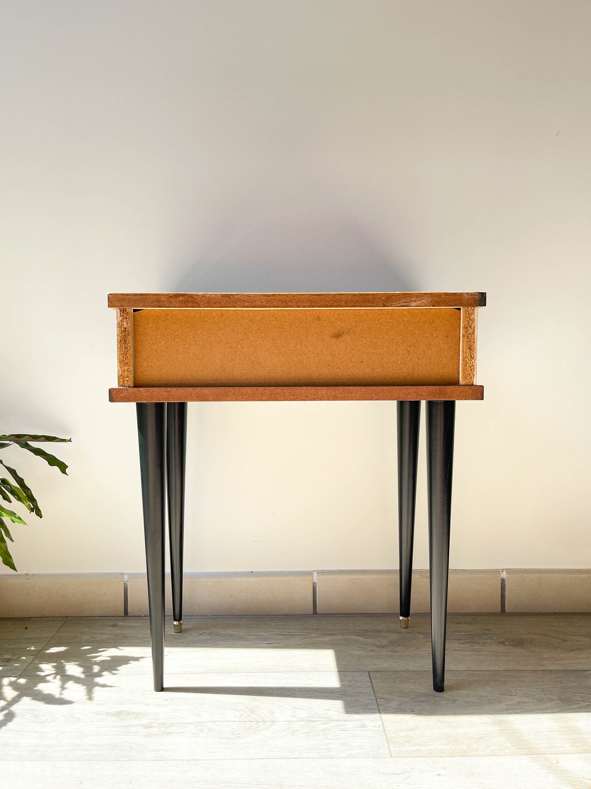 Table de chevet vintage en Formica, 1960